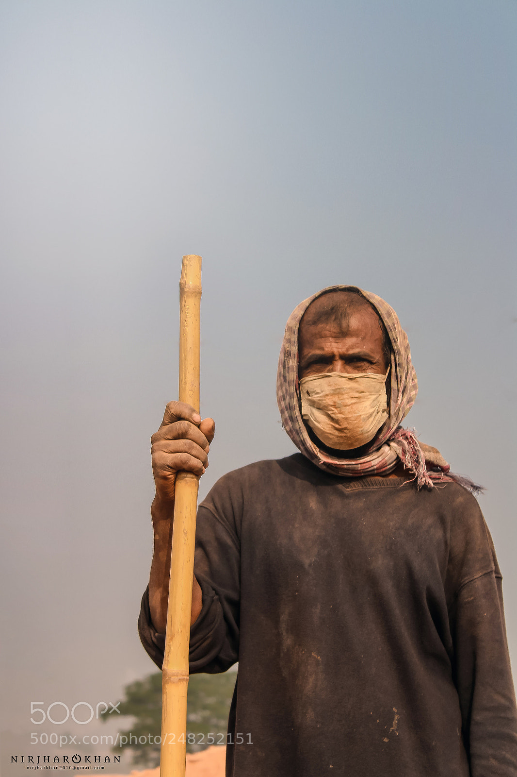 Canon EOS 1300D (EOS Rebel T6 / EOS Kiss X80) sample photo. Brick kiln labor photography