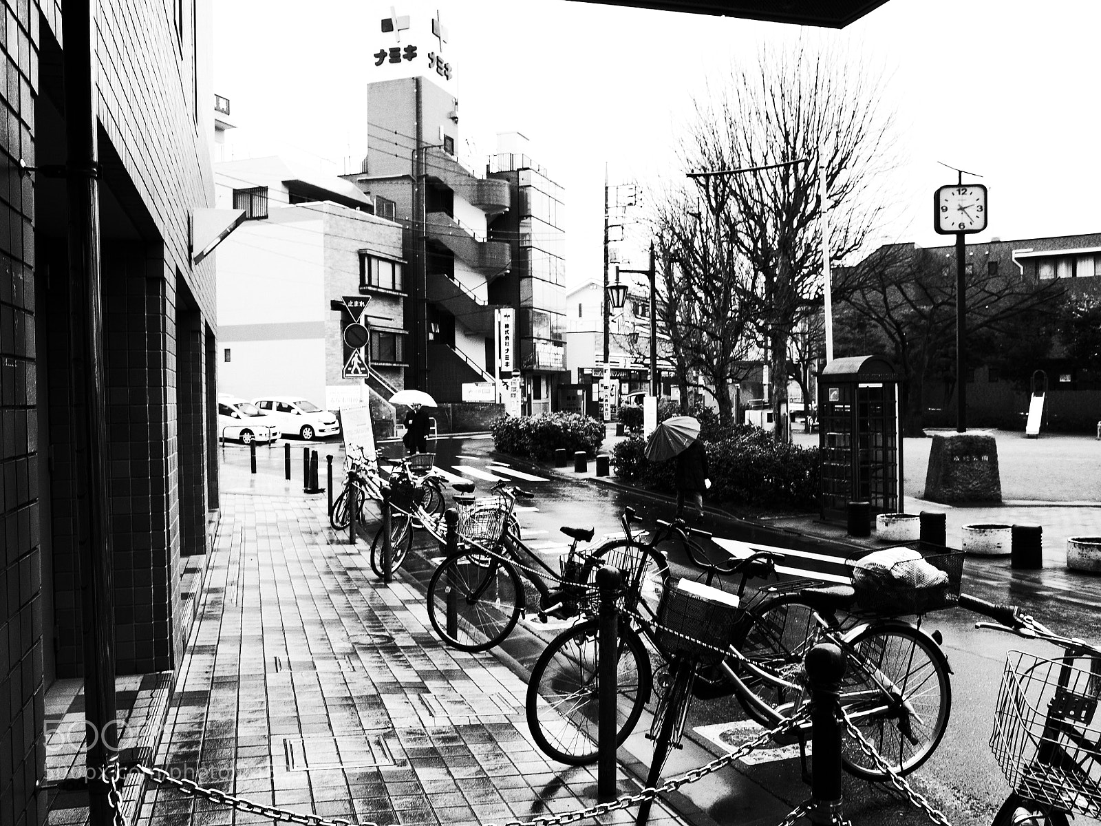 Ricoh GR II sample photo. Rainy photography