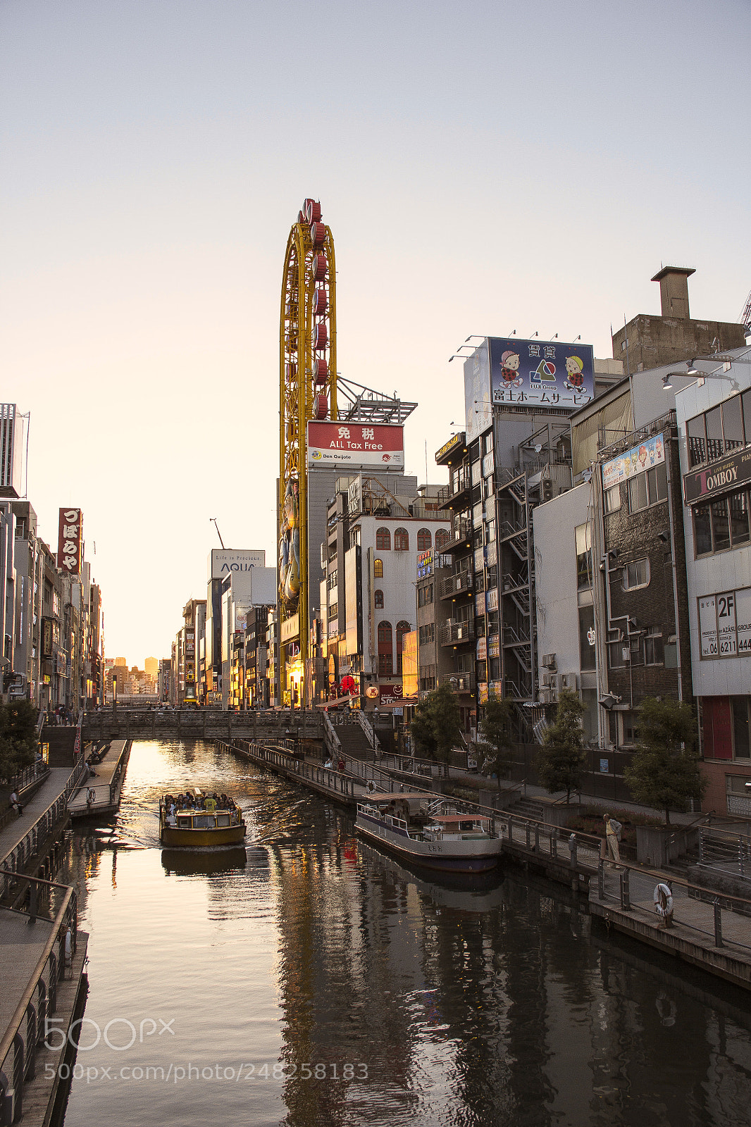 Canon EOS 60D sample photo. Osaka river photography