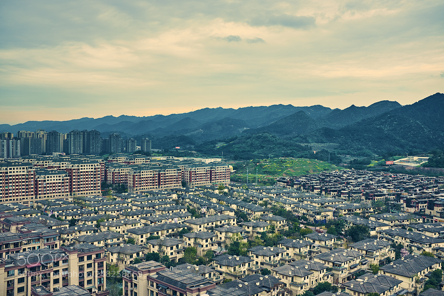 Fujifilm X100T sample photo. 阴天快乐 photography