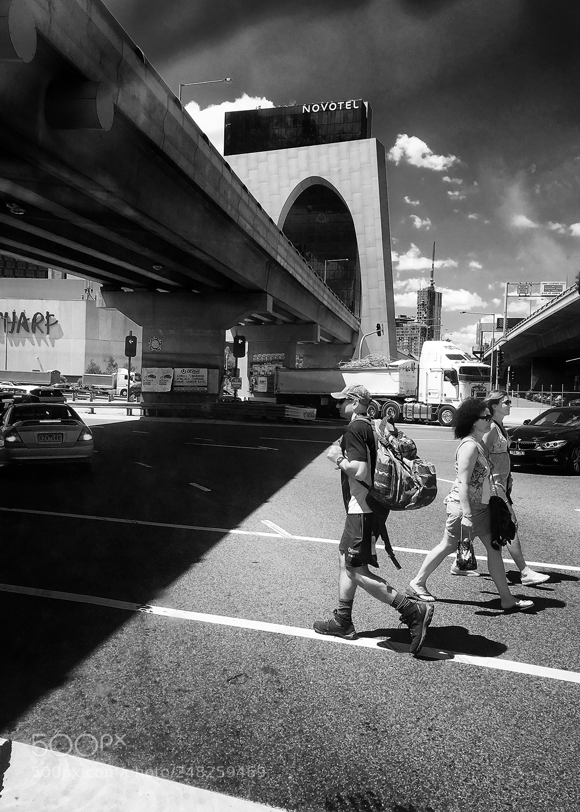 Apple iPhone 6s sample photo. Walking on street photography
