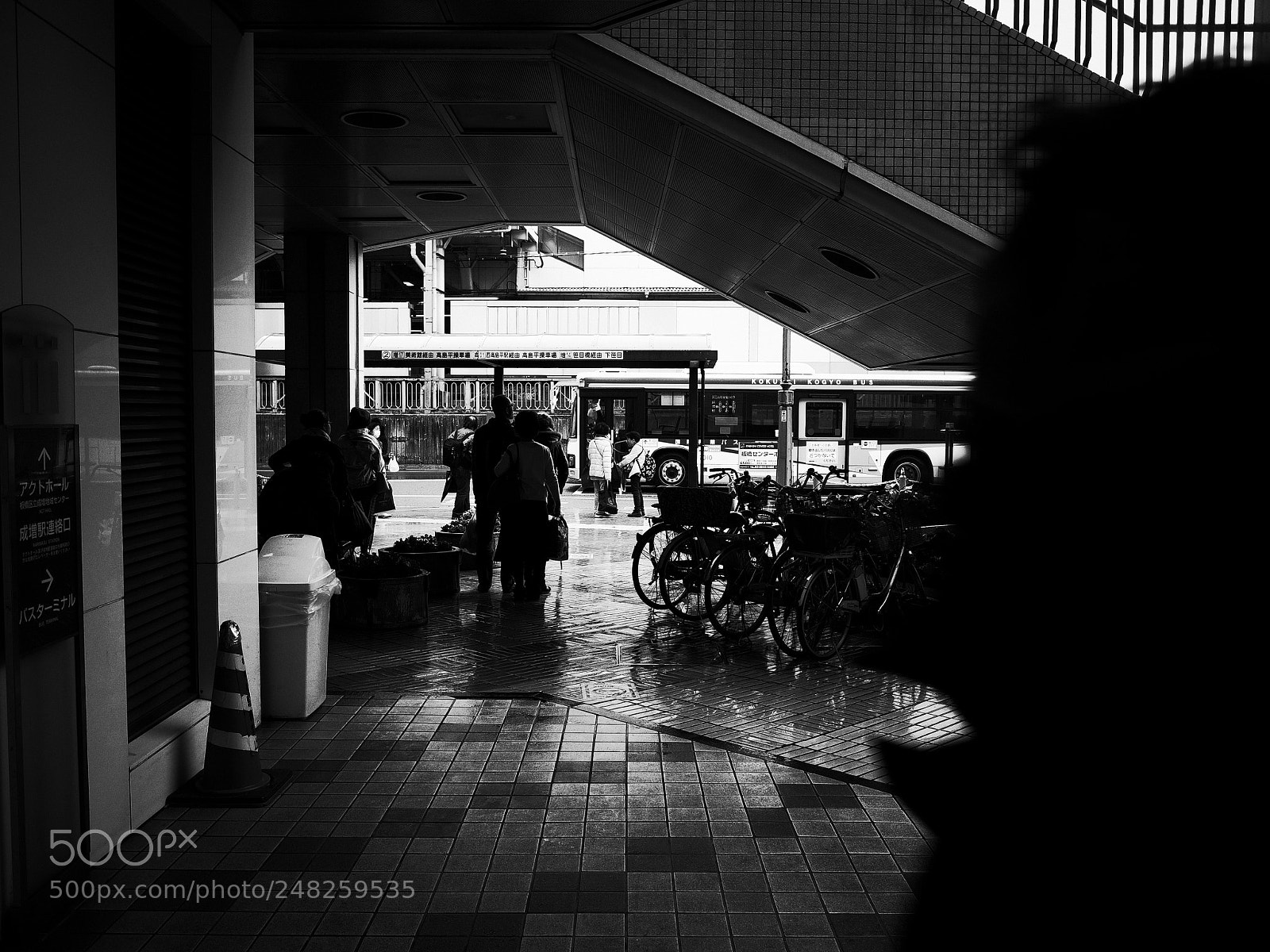 Ricoh GR II sample photo. Bus station photography