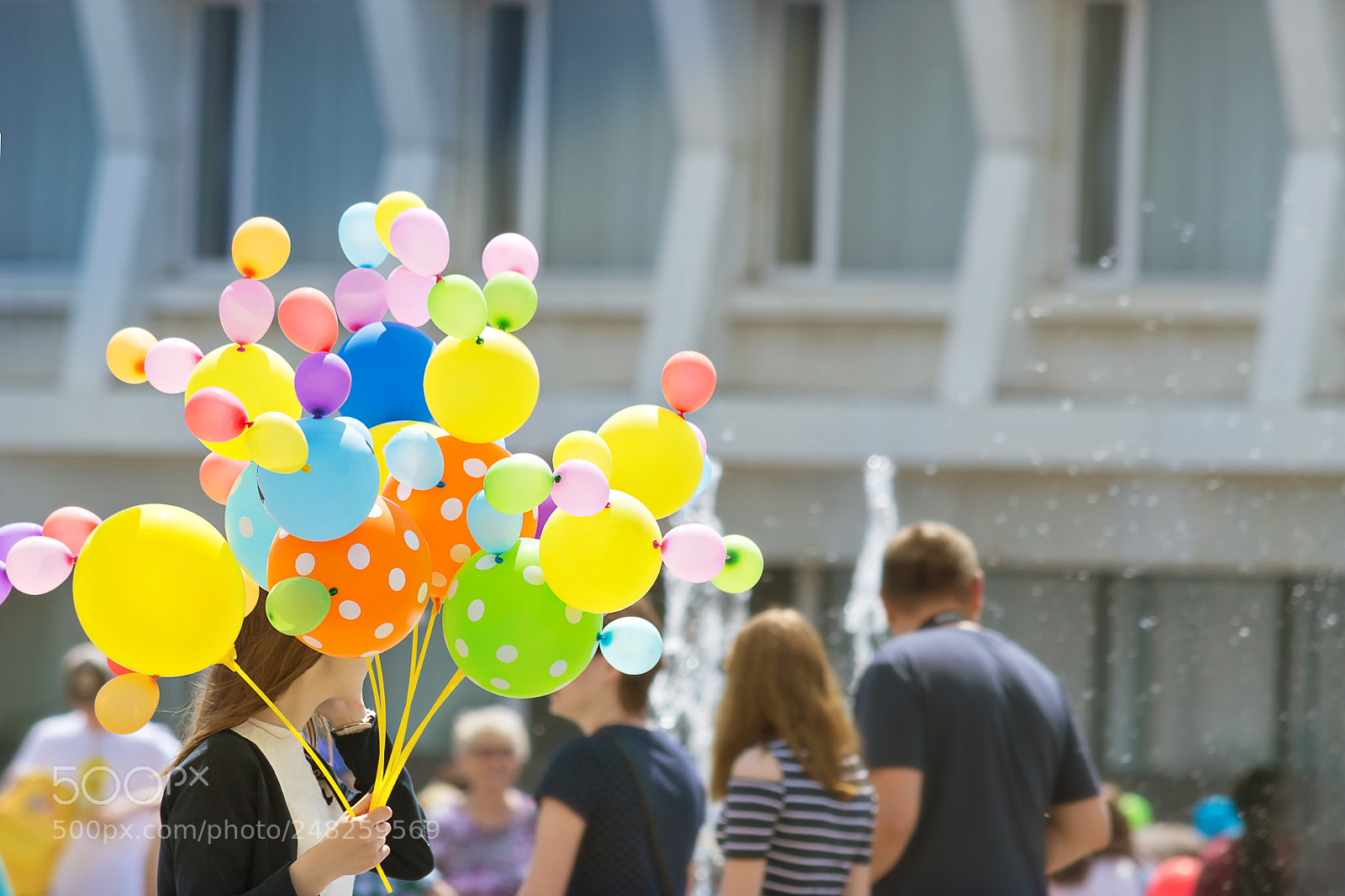 Nikon D3100 sample photo. Balloons in the city photography
