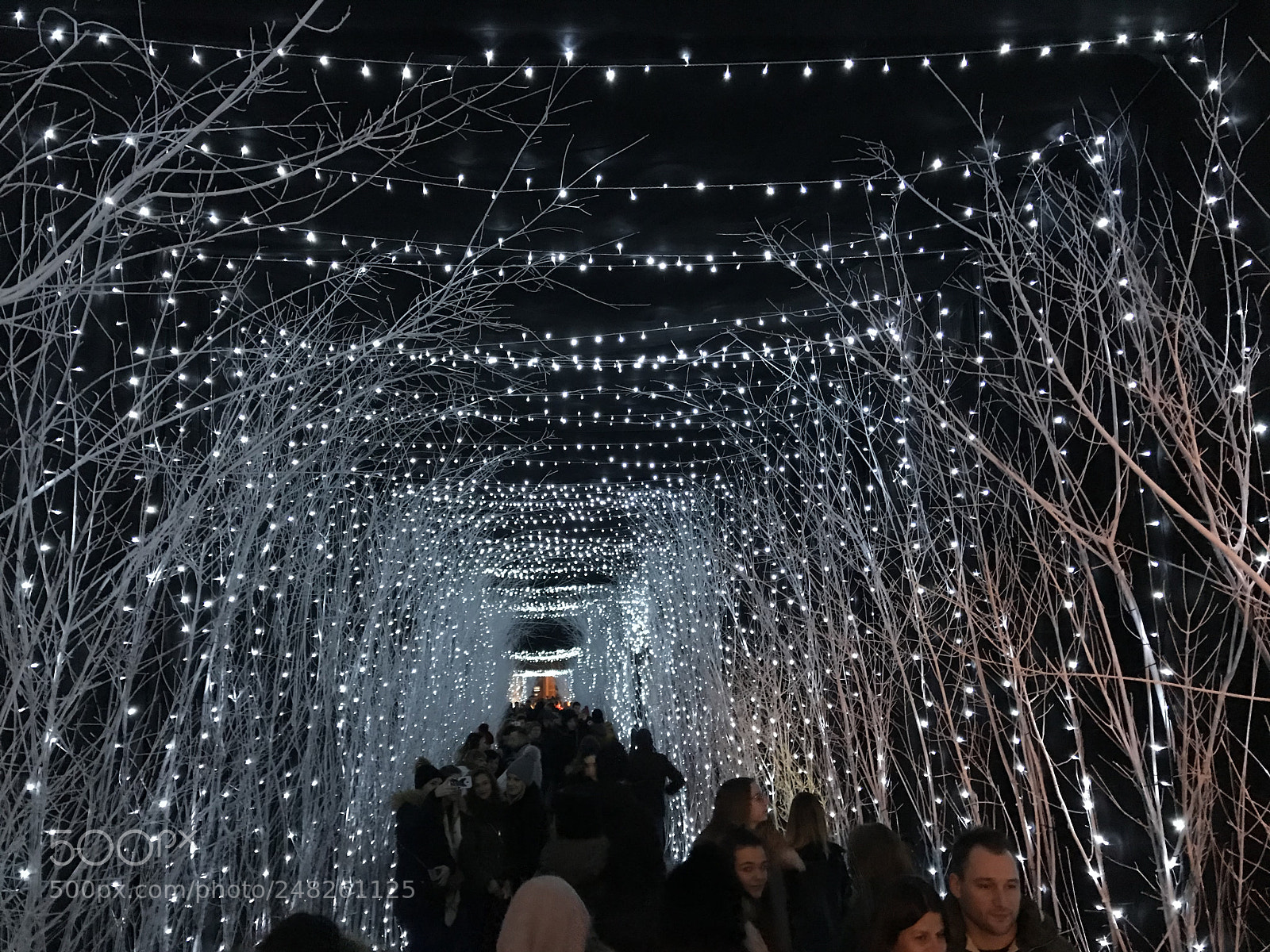 Apple iPhone 7 sample photo. Advent in zagreb tunnel photography