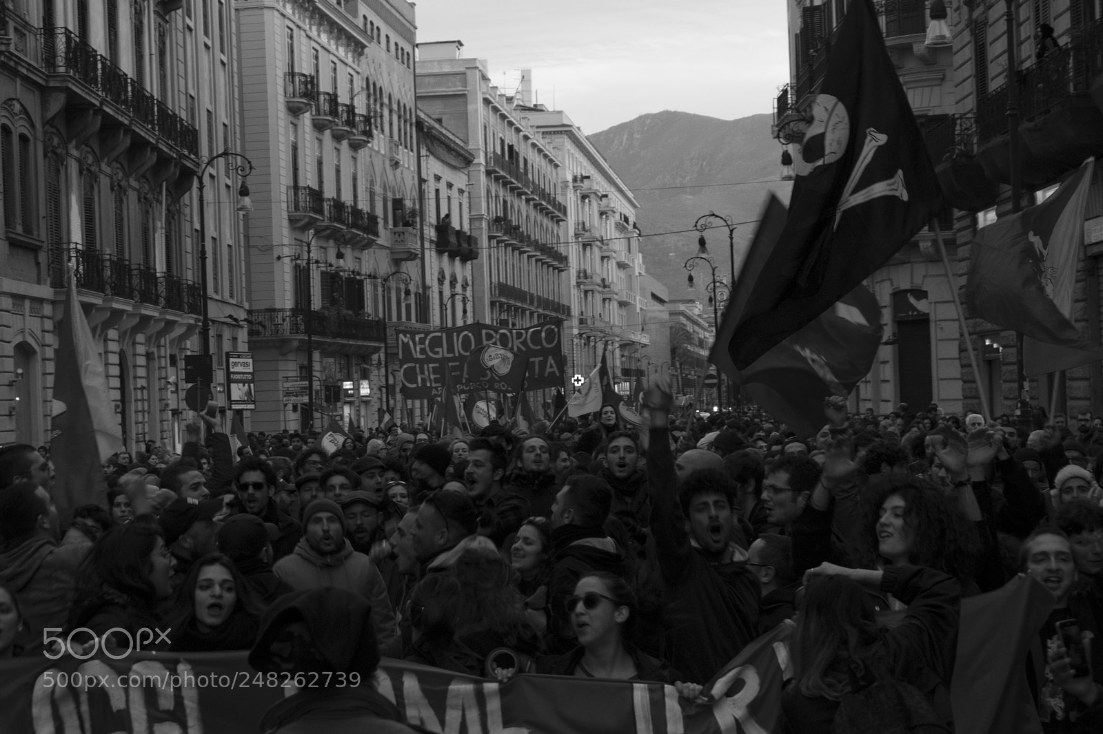 Fujifilm X-T20 sample photo. Manifestazione (salvatore geraci) photography