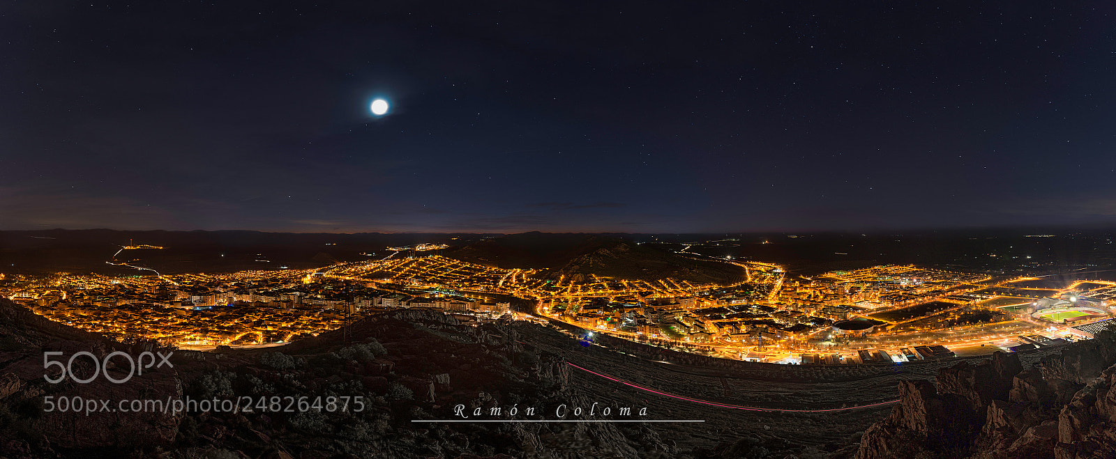 Pentax K-5 IIs sample photo. Puertollano under the star photography