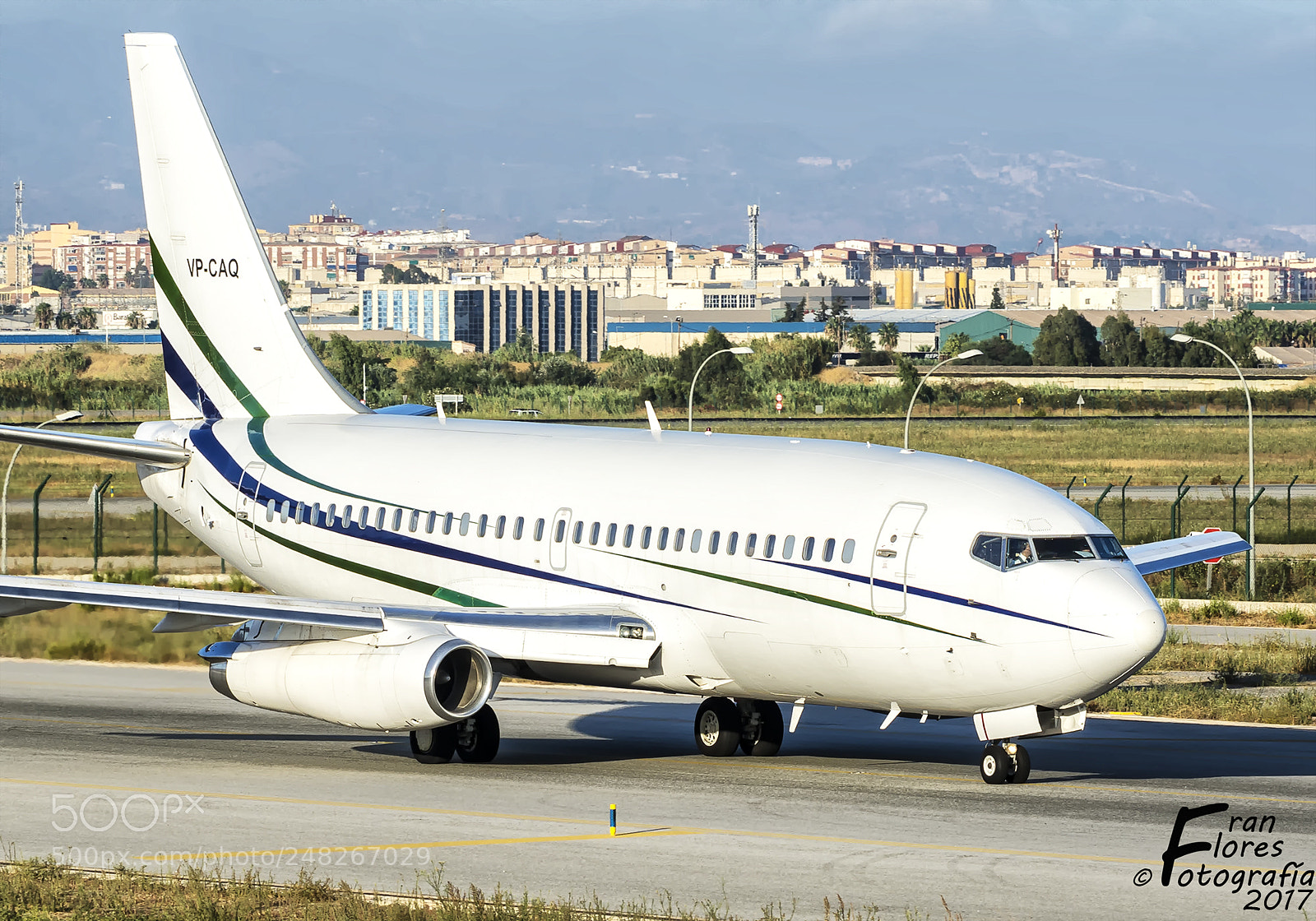 Nikon D7100 sample photo. Boeing 737-200 vp-caq with photography