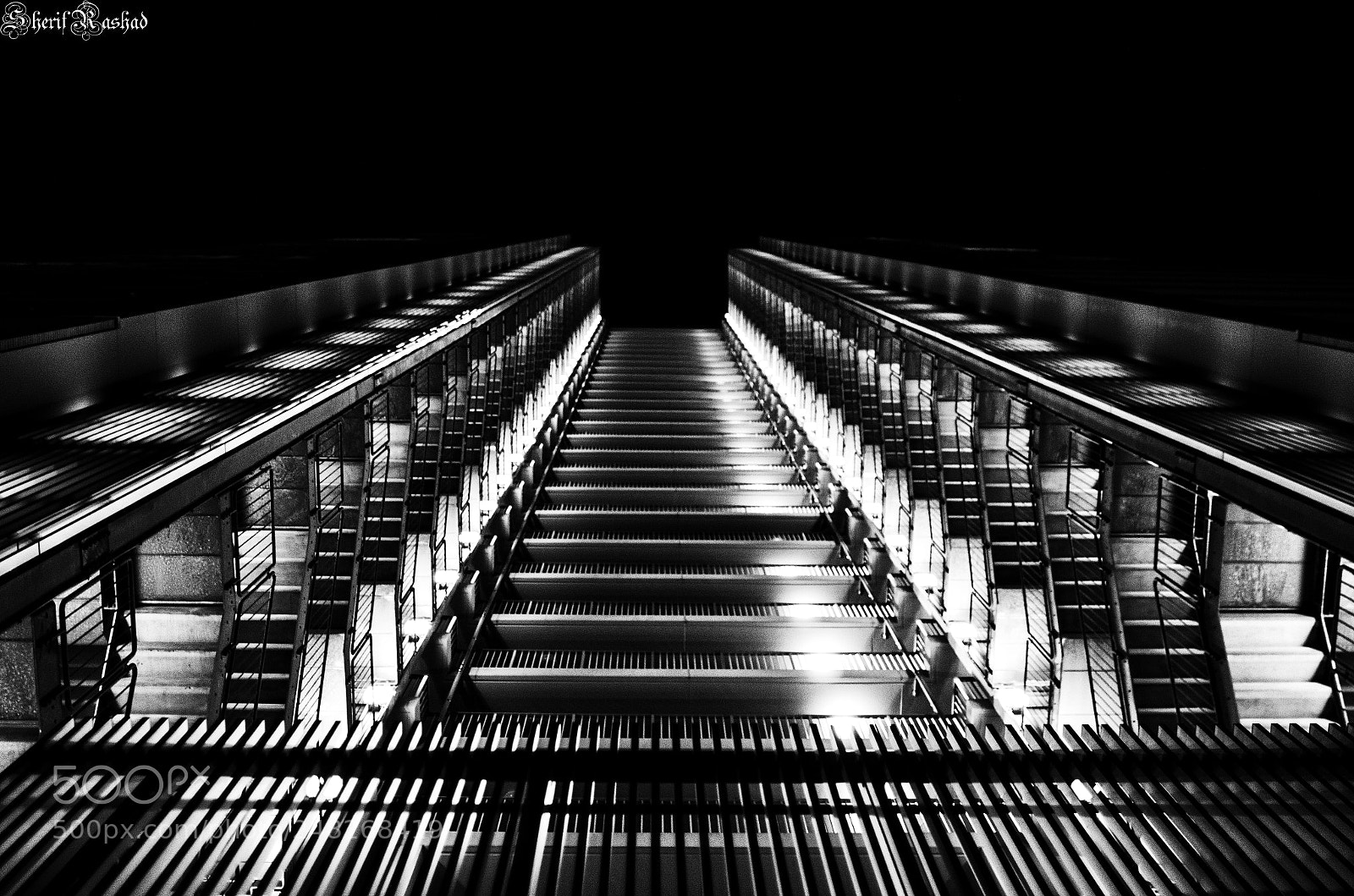 Pentax K-50 sample photo. Symmetry photography