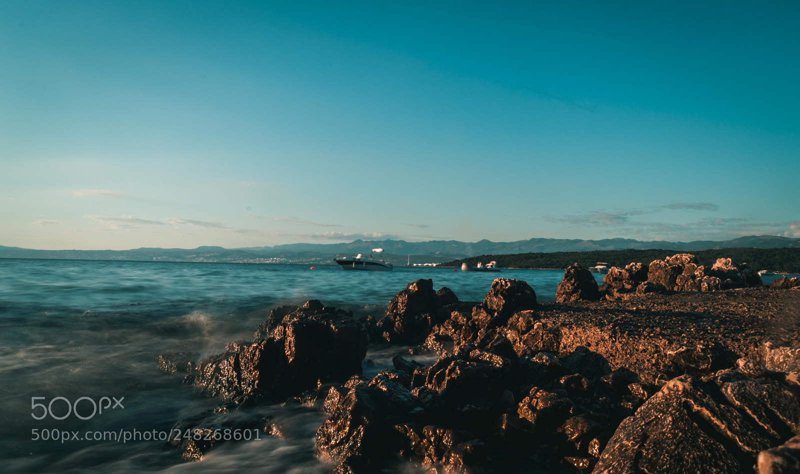 Nikon D3200 sample photo. Njivice,croatia photography