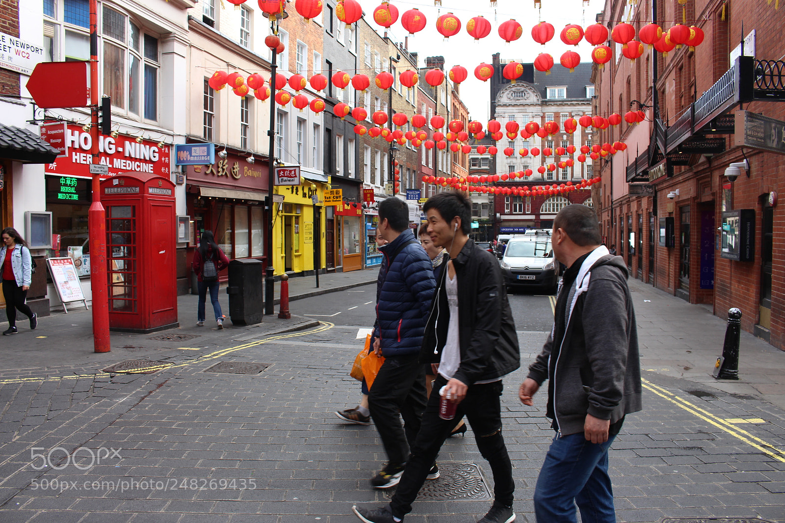 Canon EOS 700D (EOS Rebel T5i / EOS Kiss X7i) sample photo. China town photography