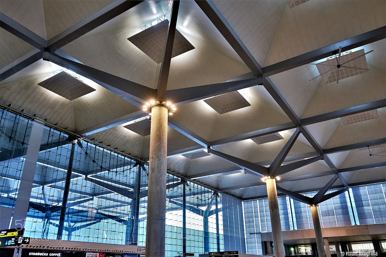 Sony a7 II sample photo. Malaga airport photography