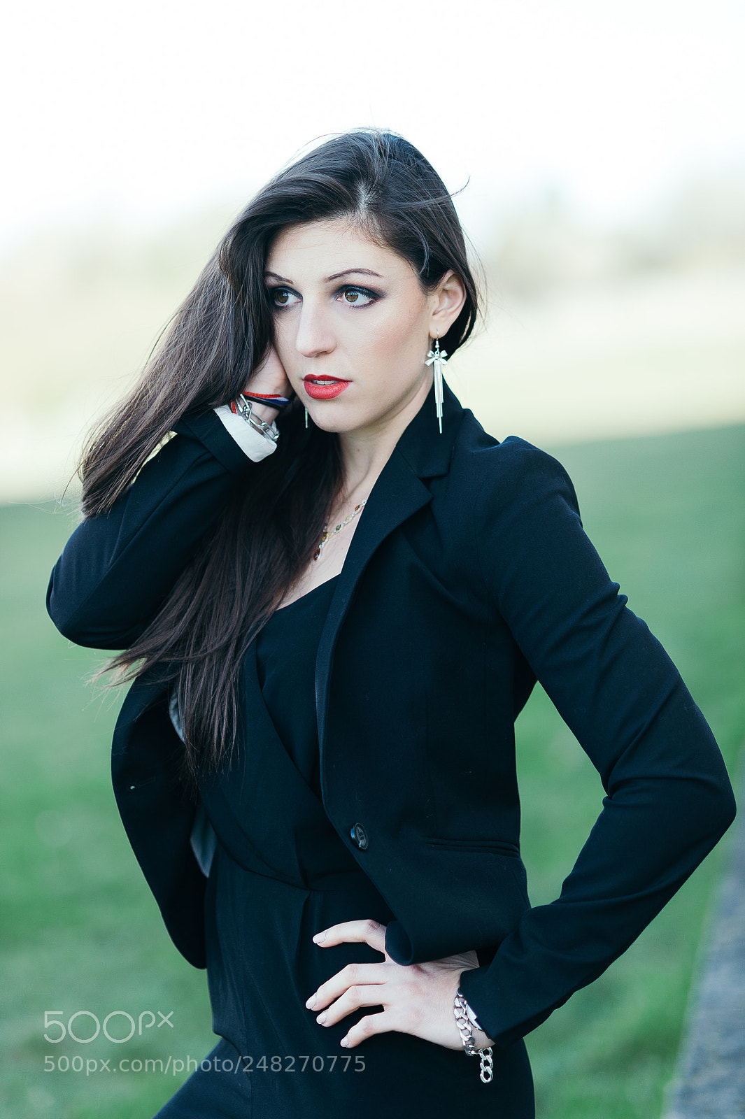 Nikon D4 sample photo. Elodie : shooting monbazillac photography