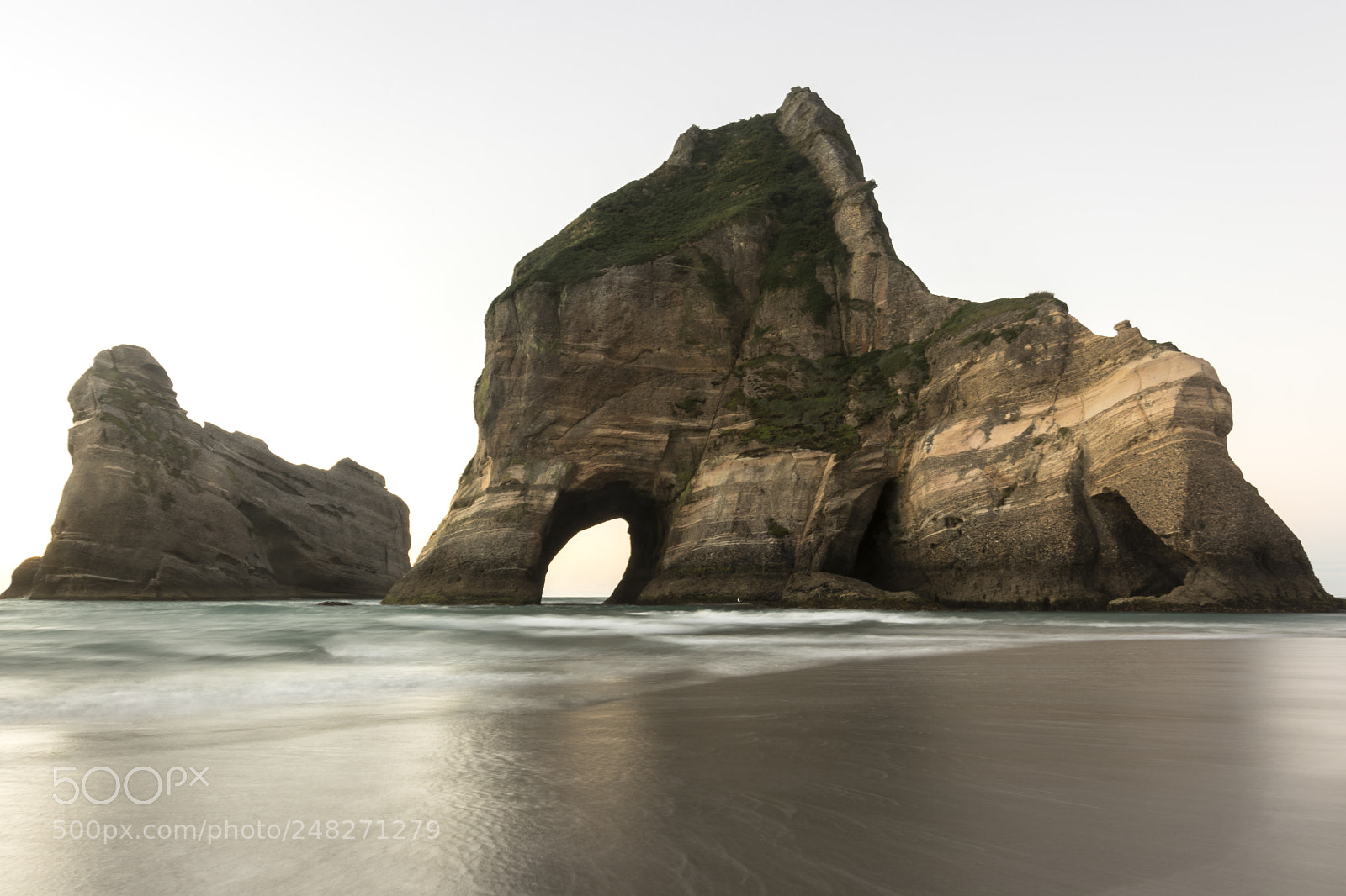 Canon EOS 77D (EOS 9000D / EOS 770D) sample photo. Sunsets on the beach photography