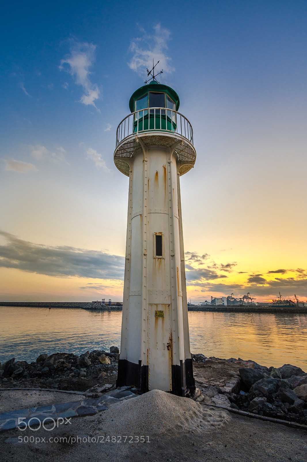 Nikon D7200 sample photo. The old lighthouse at photography