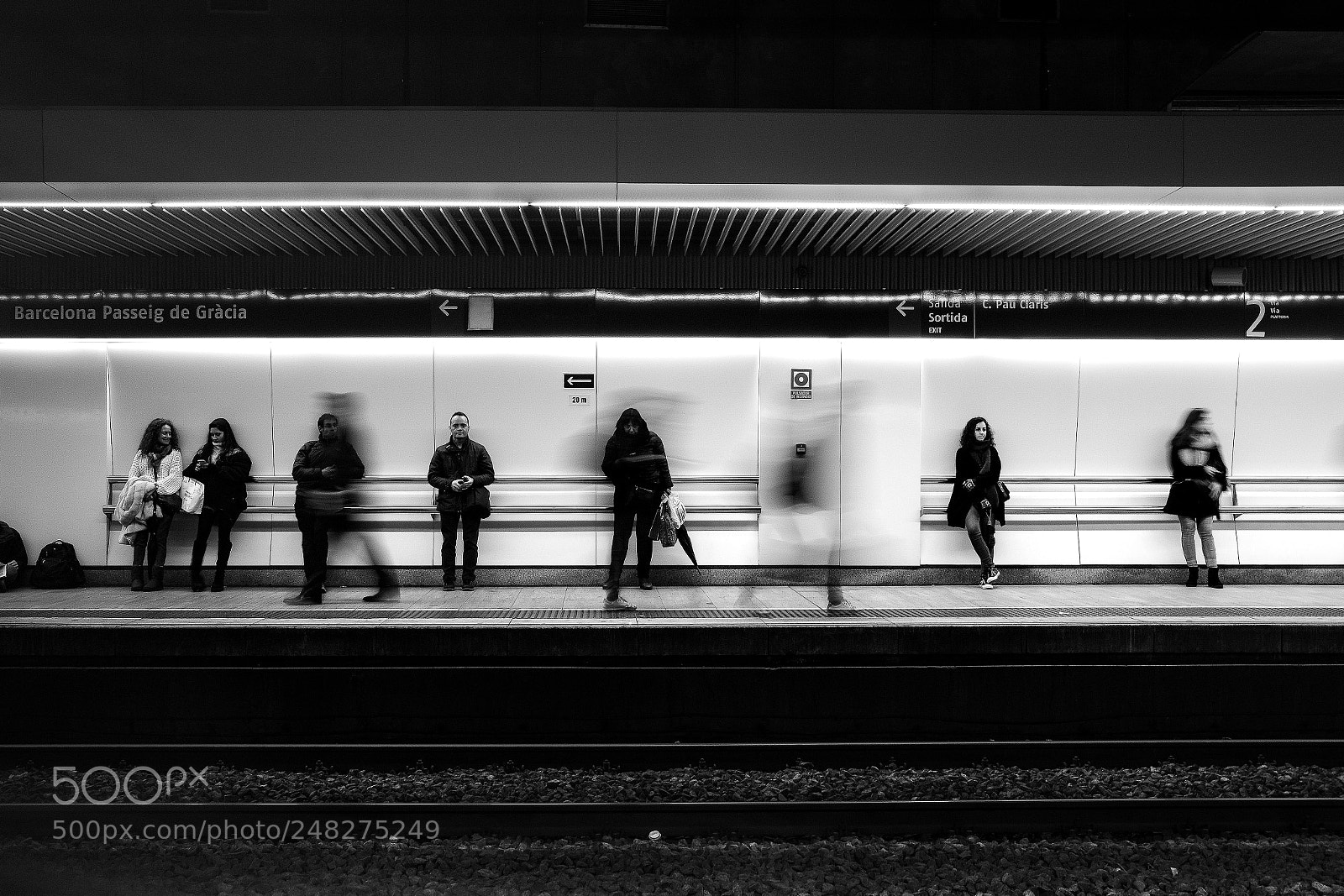 Fujifilm X-T20 sample photo. Subway 24 photography