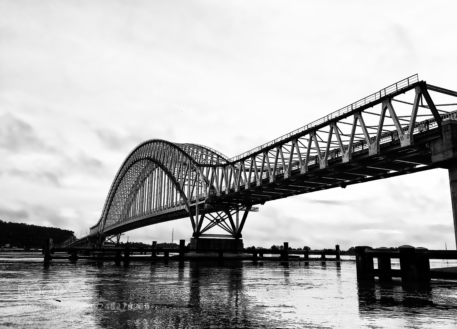 Apple iPhone 5s sample photo. Tayan’s bridge photography