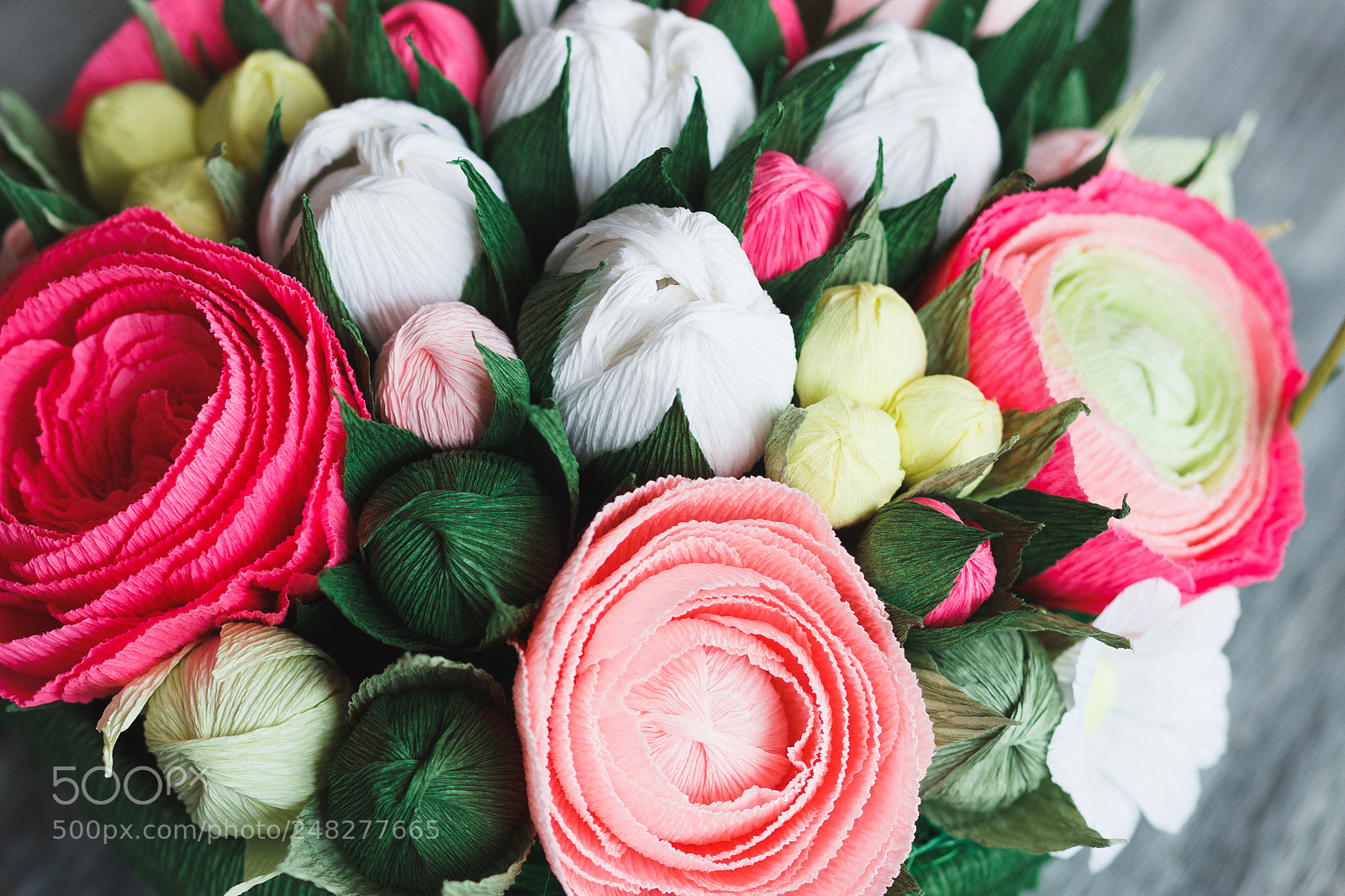 Canon EOS 600D (Rebel EOS T3i / EOS Kiss X5) sample photo. Bouquet from colored paper photography