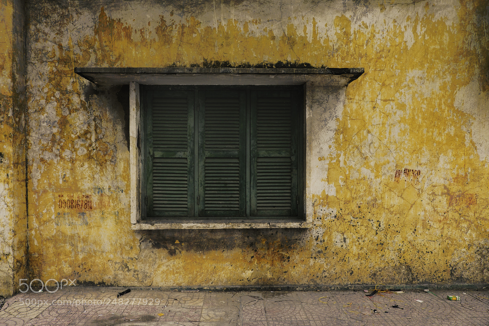 Fujifilm X-T1 sample photo. Windows and walls, saigon photography