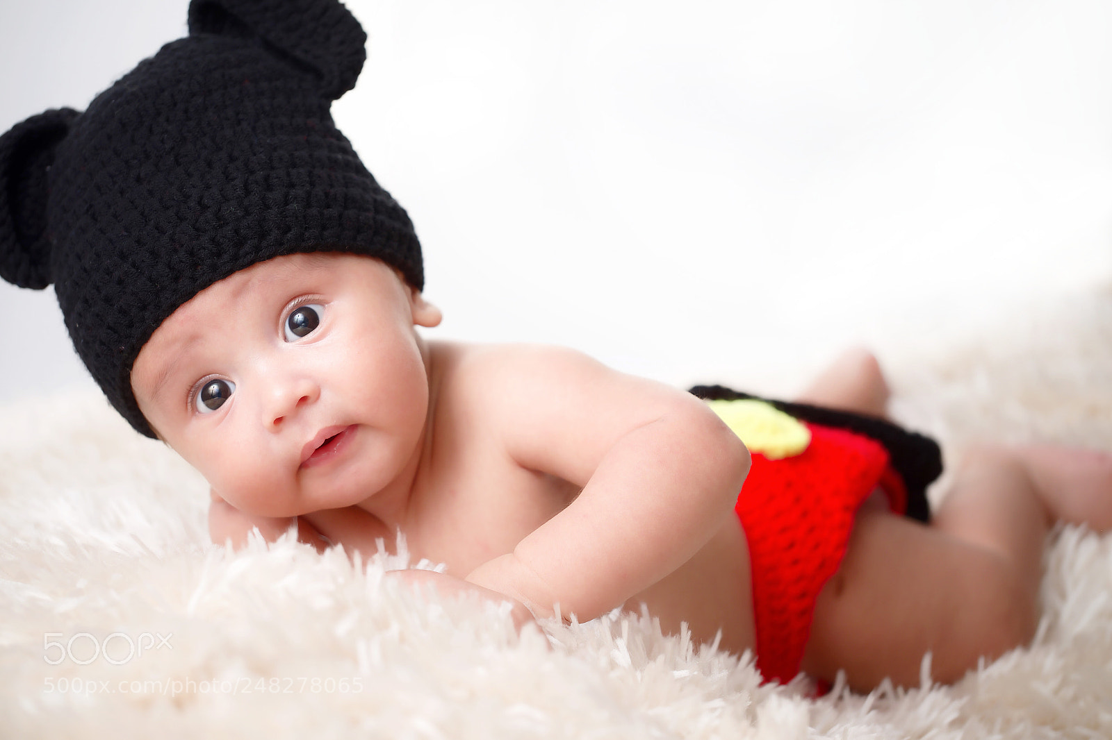 Fujifilm X-T1 sample photo. Baby in a mouse photography