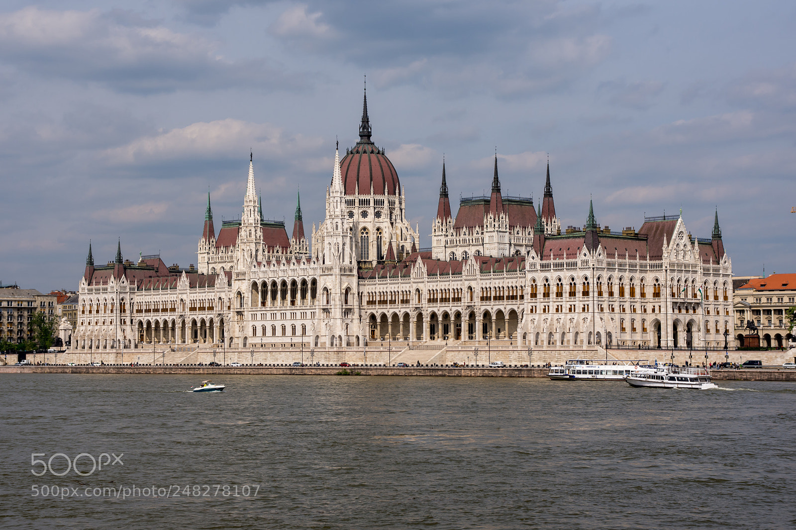Nikon D7200 sample photo. Parliament side photography