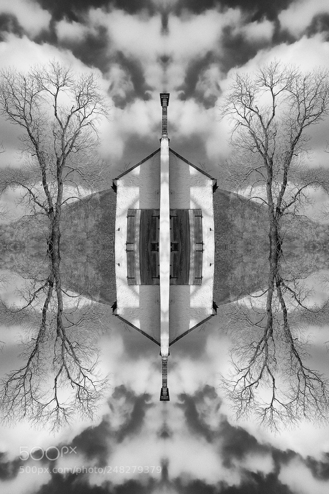 Canon PowerShot G5 X sample photo. House mirrored photography