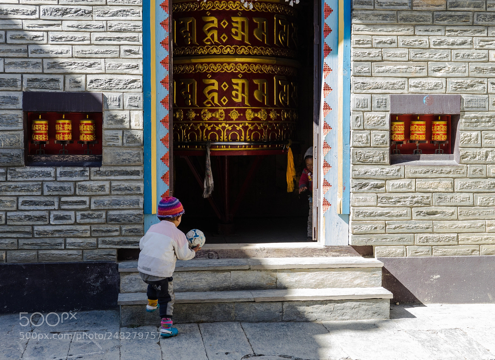 Sony a7 II sample photo. How the temple serves photography