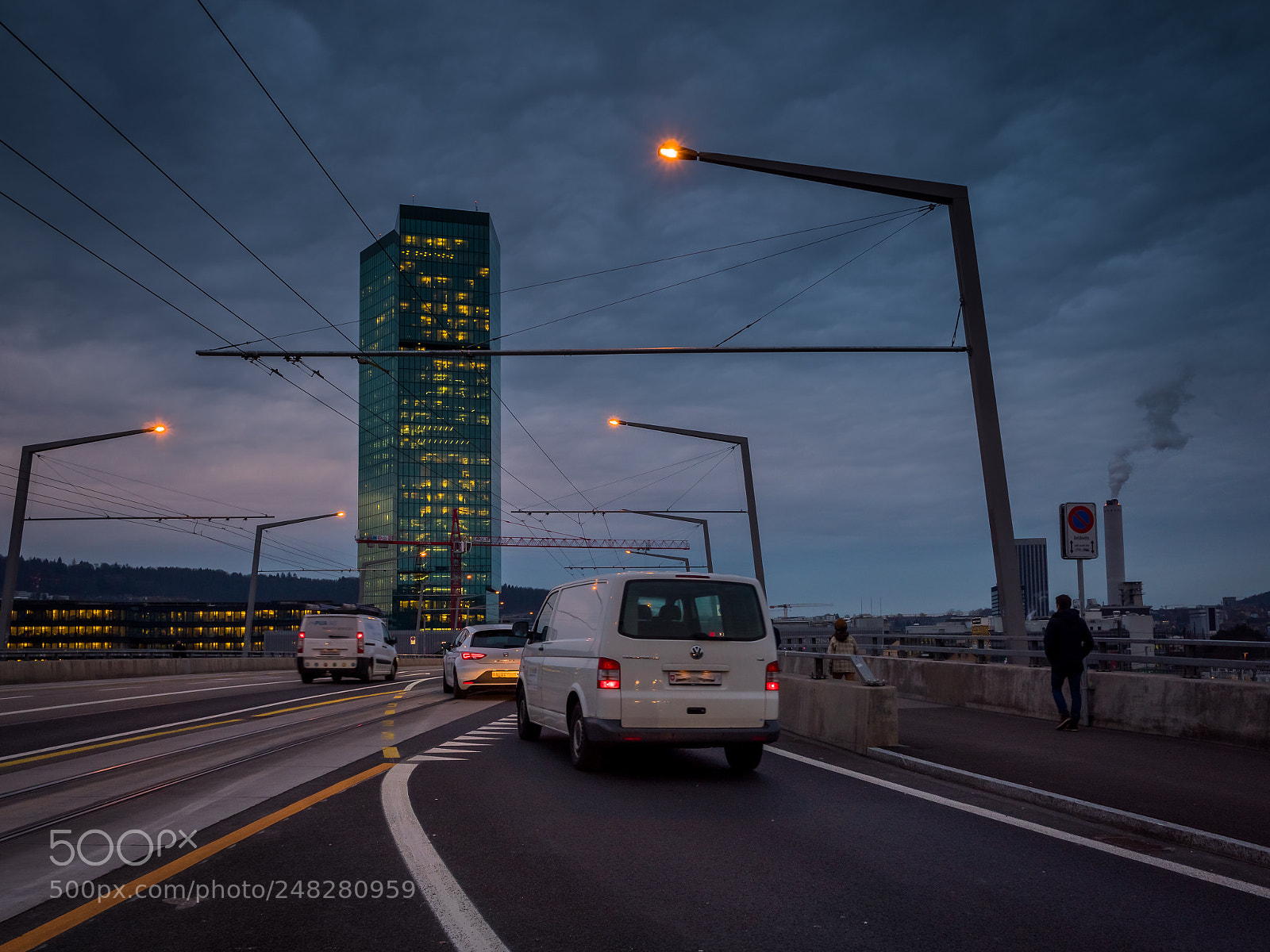 Panasonic Lumix DMC-GX8 sample photo. Urban morning photography