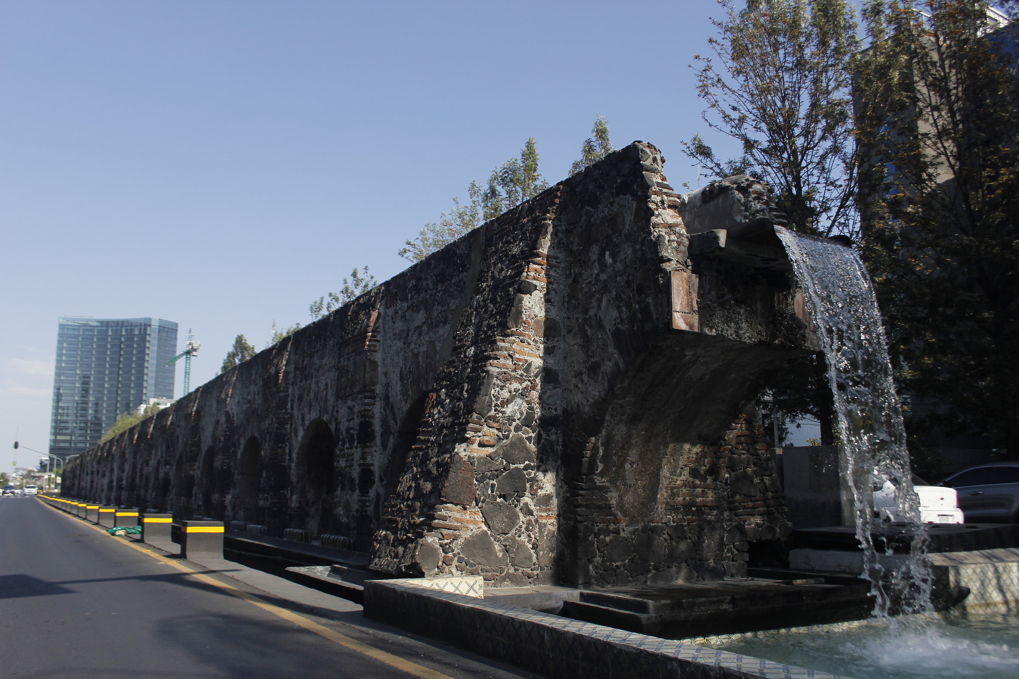 Canon EF-S 18-55mm F3.5-5.6 II sample photo. Acueducto de chapultepec photography
