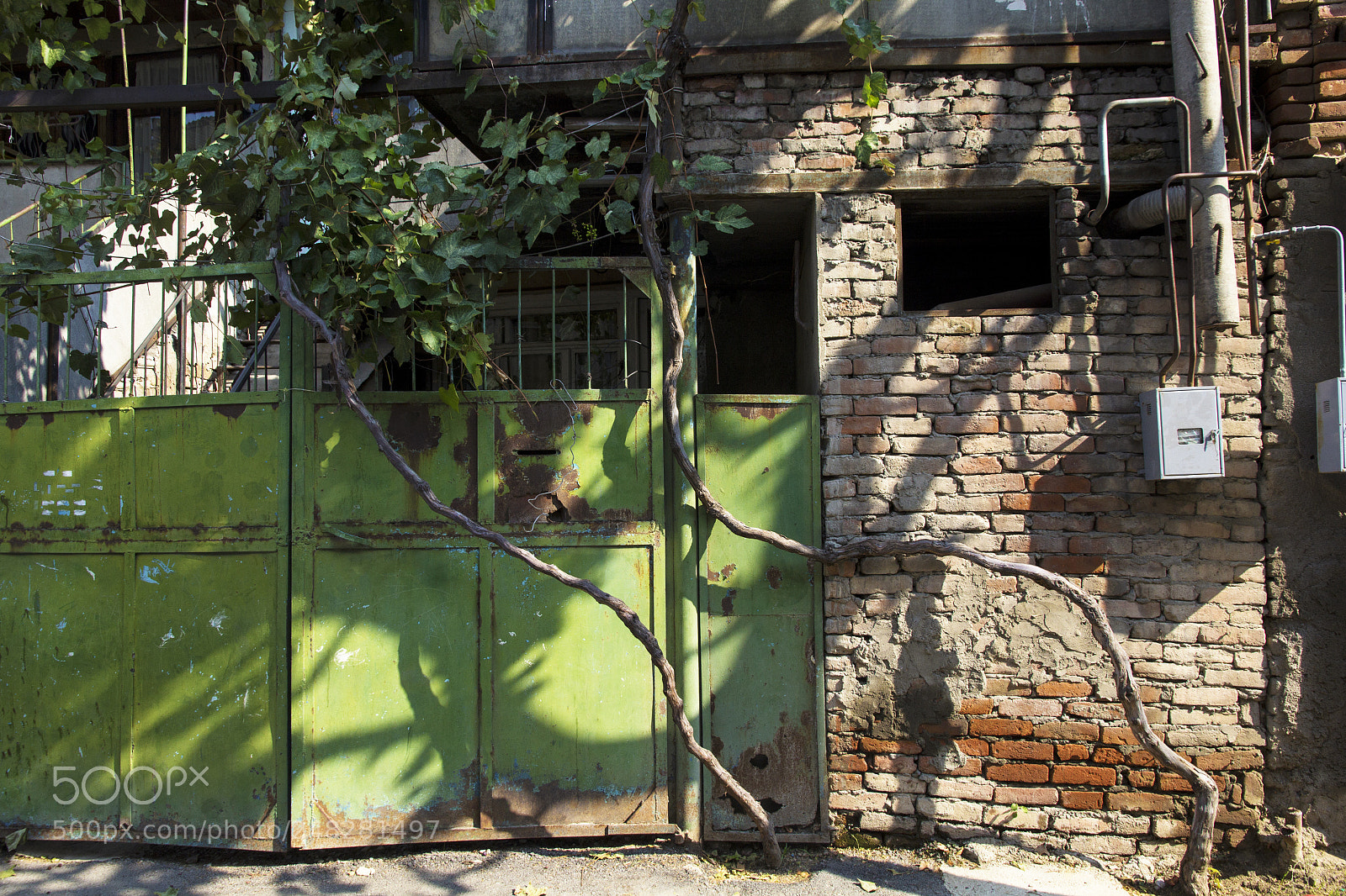 Canon EOS 60D sample photo. Tbilisi street photography