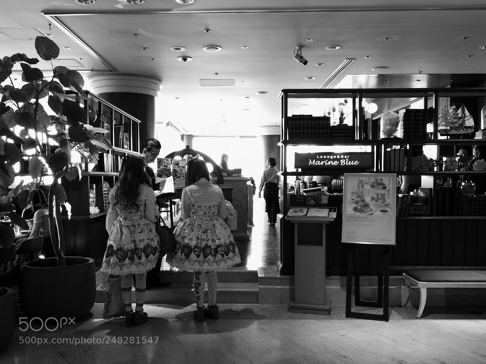 HUAWEI Mate 9 sample photo. Fashionable girls photography