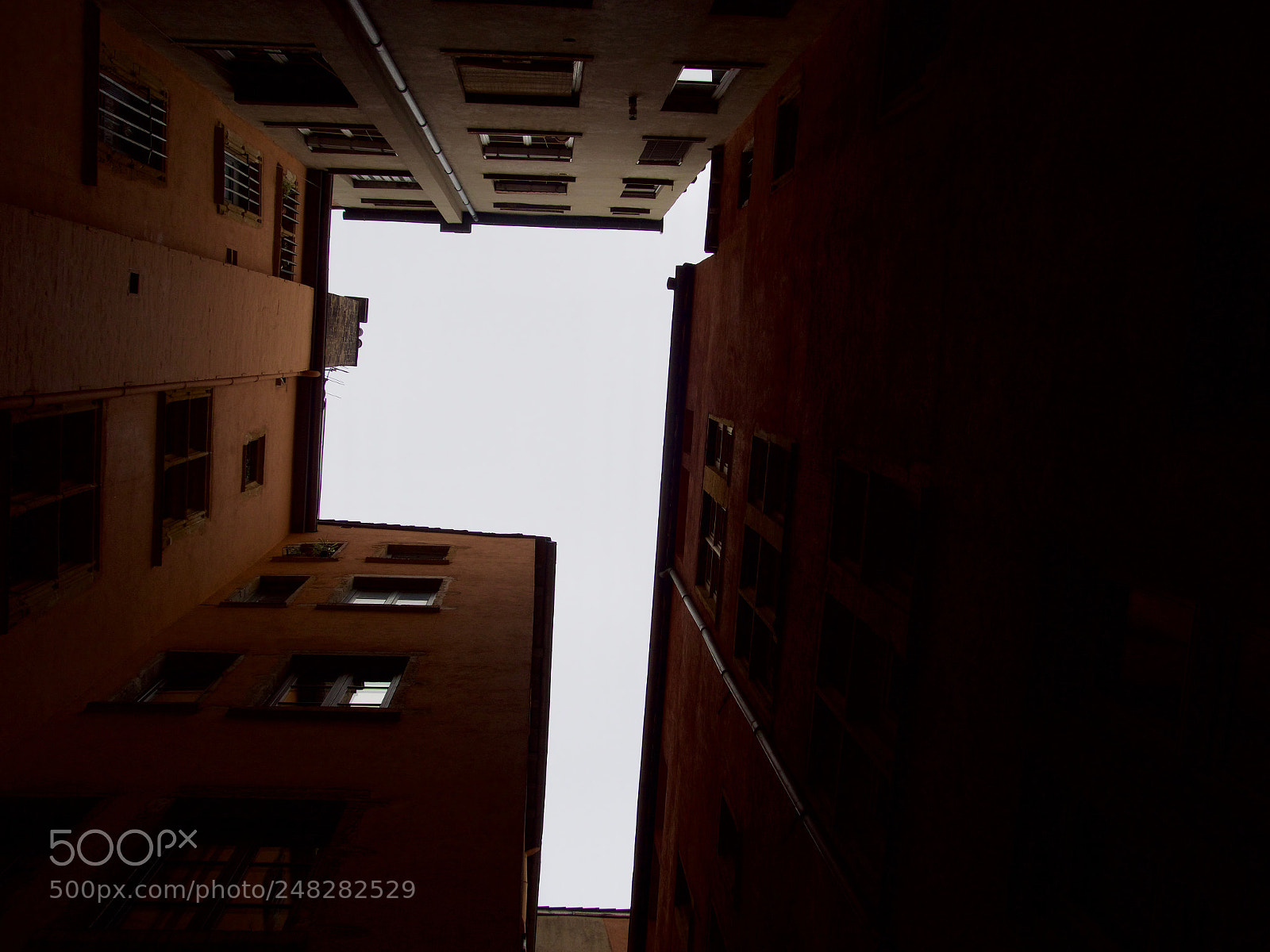 Panasonic Lumix DC-GH5 sample photo. Traboule photography