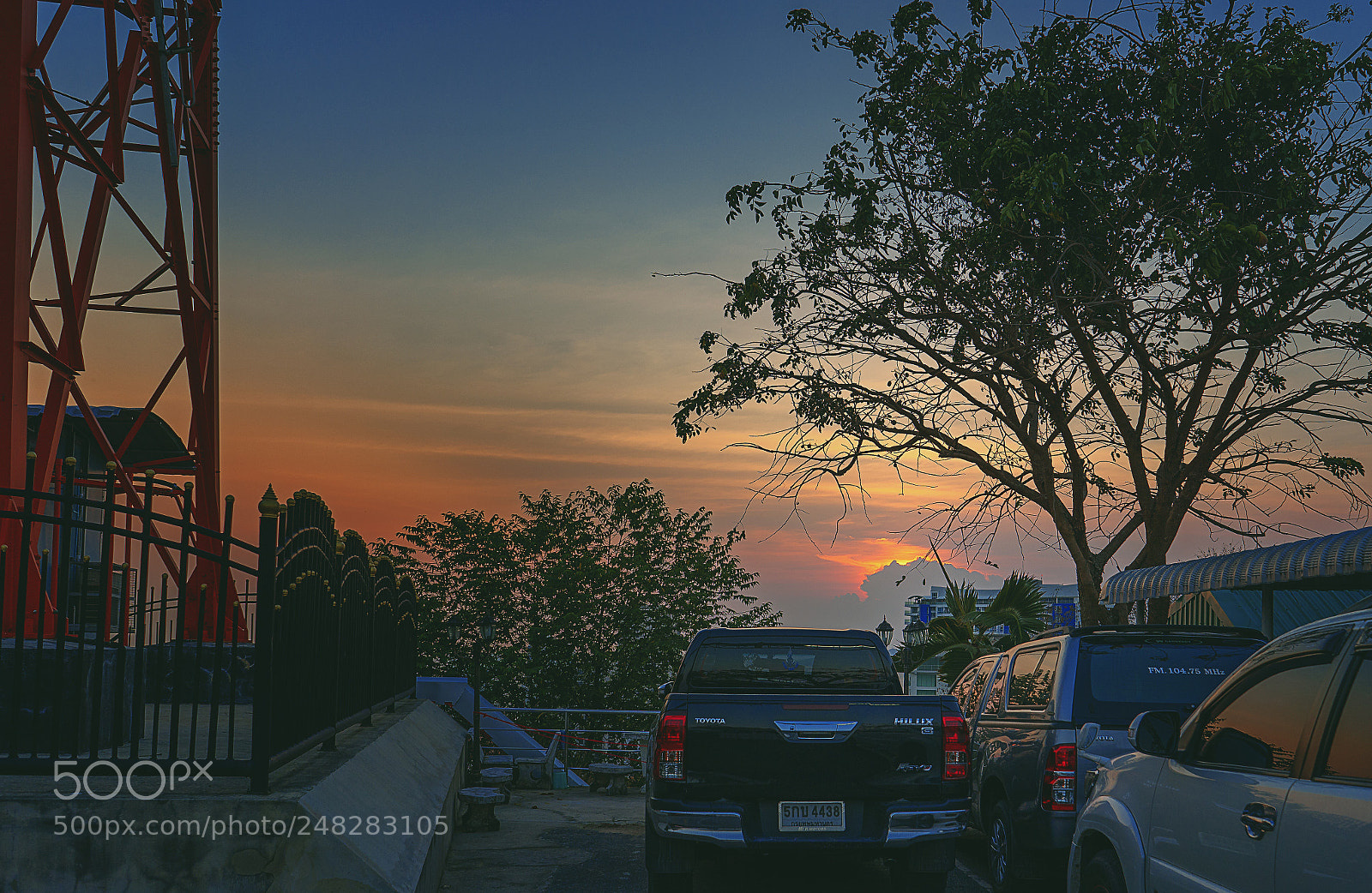 Sony a7 II sample photo. 日落时分 photography