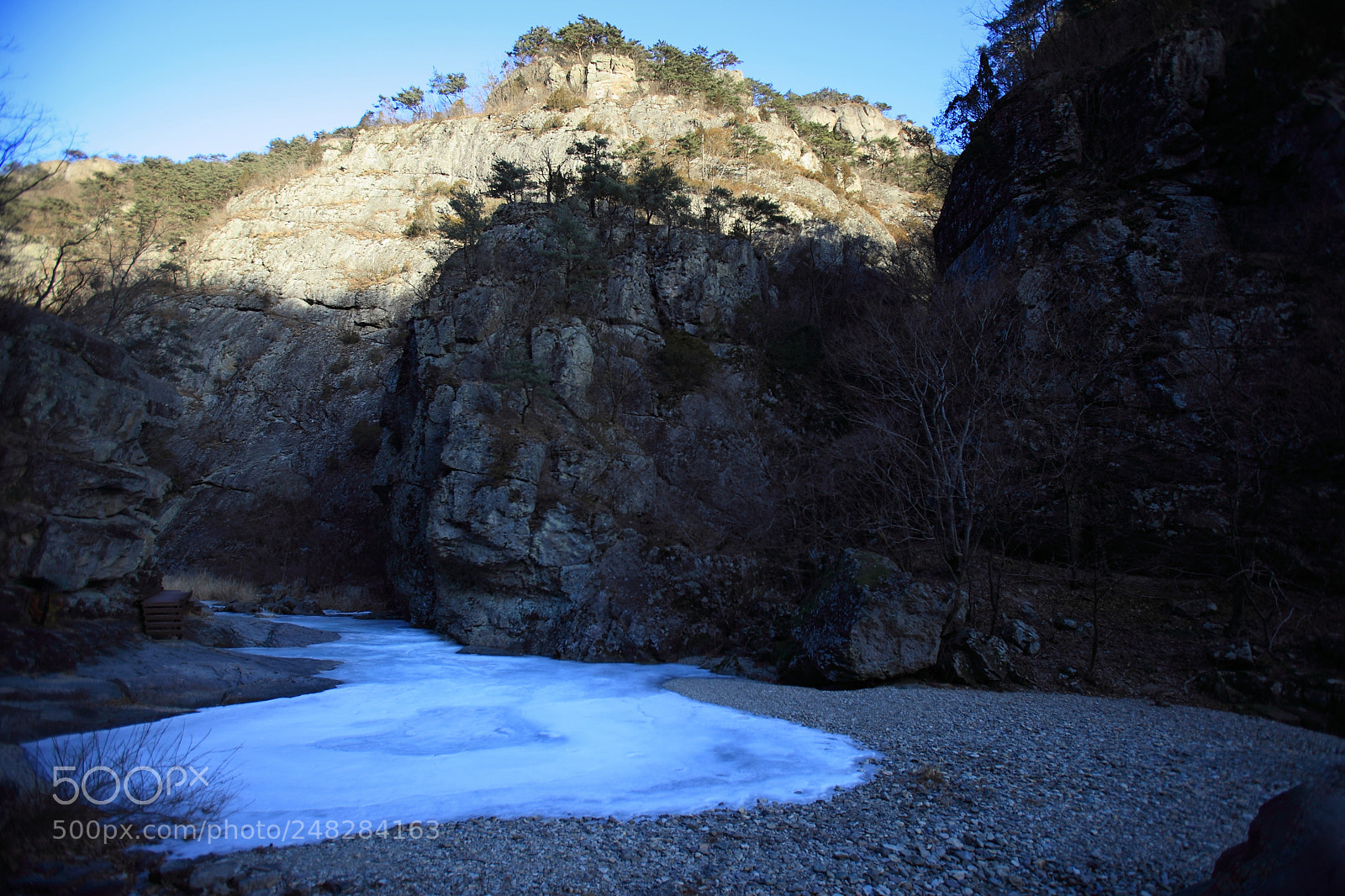 Canon EOS 5D Mark II sample photo. Winter mountain photography