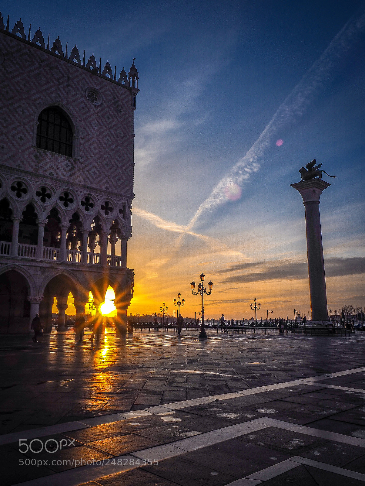 Olympus OM-D E-M10 sample photo. Sunrise in venice, italy. photography