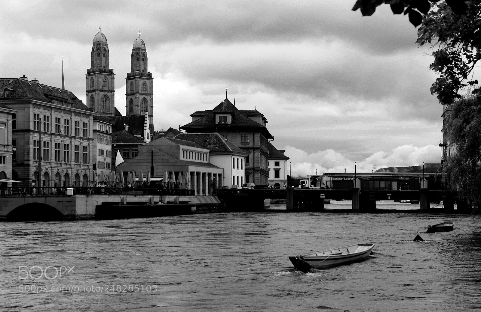 Canon EOS 600D (Rebel EOS T3i / EOS Kiss X5) sample photo. Zurich. photography