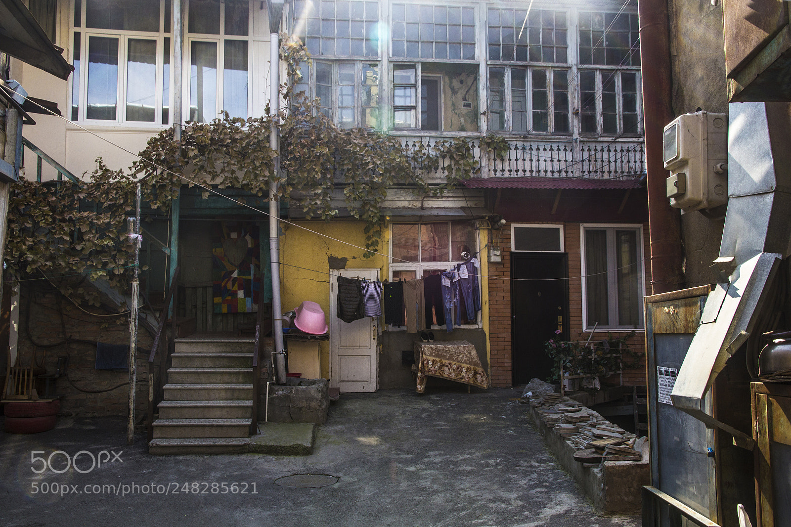 Canon EOS 60D sample photo. Tbilisi inside the yadr photography