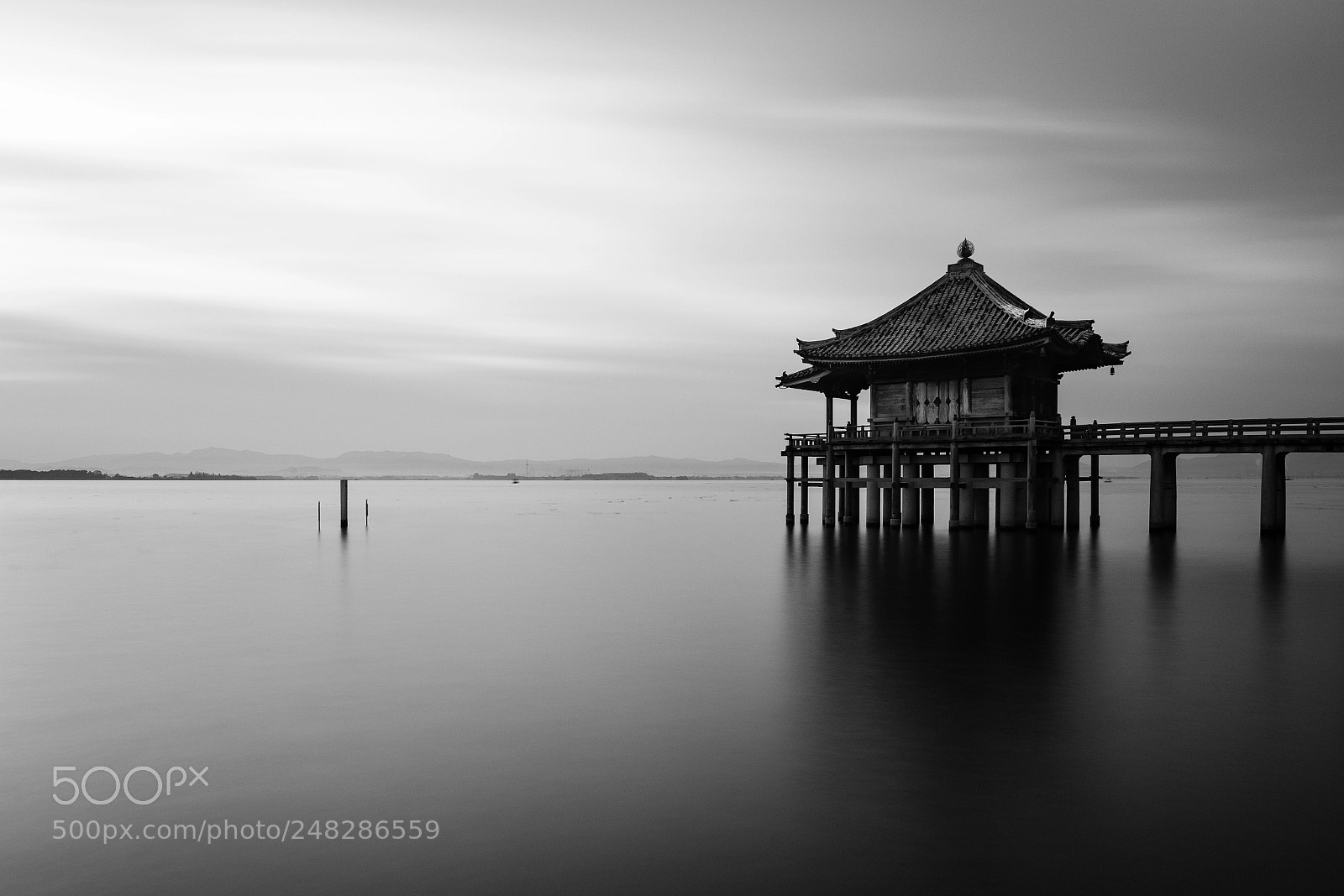Fujifilm X-Pro2 sample photo. 琵琶湖浮御堂 photography