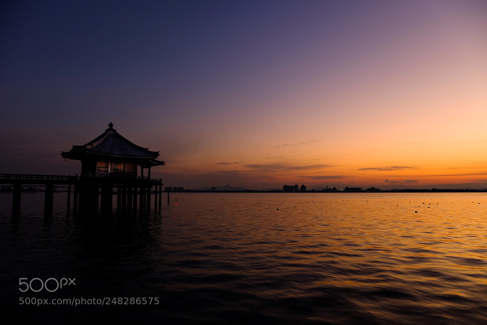 Fujifilm X-Pro2 sample photo. 琵琶湖の浮御堂 photography