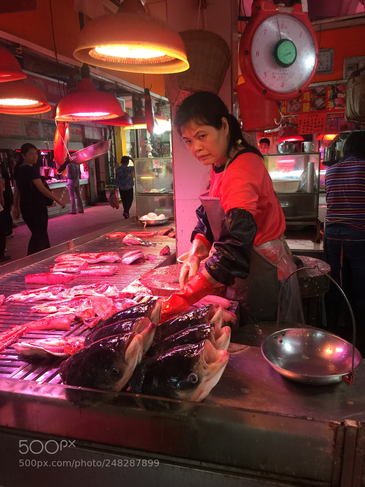 Apple iPhone 6 Plus sample photo. Fish stall photography