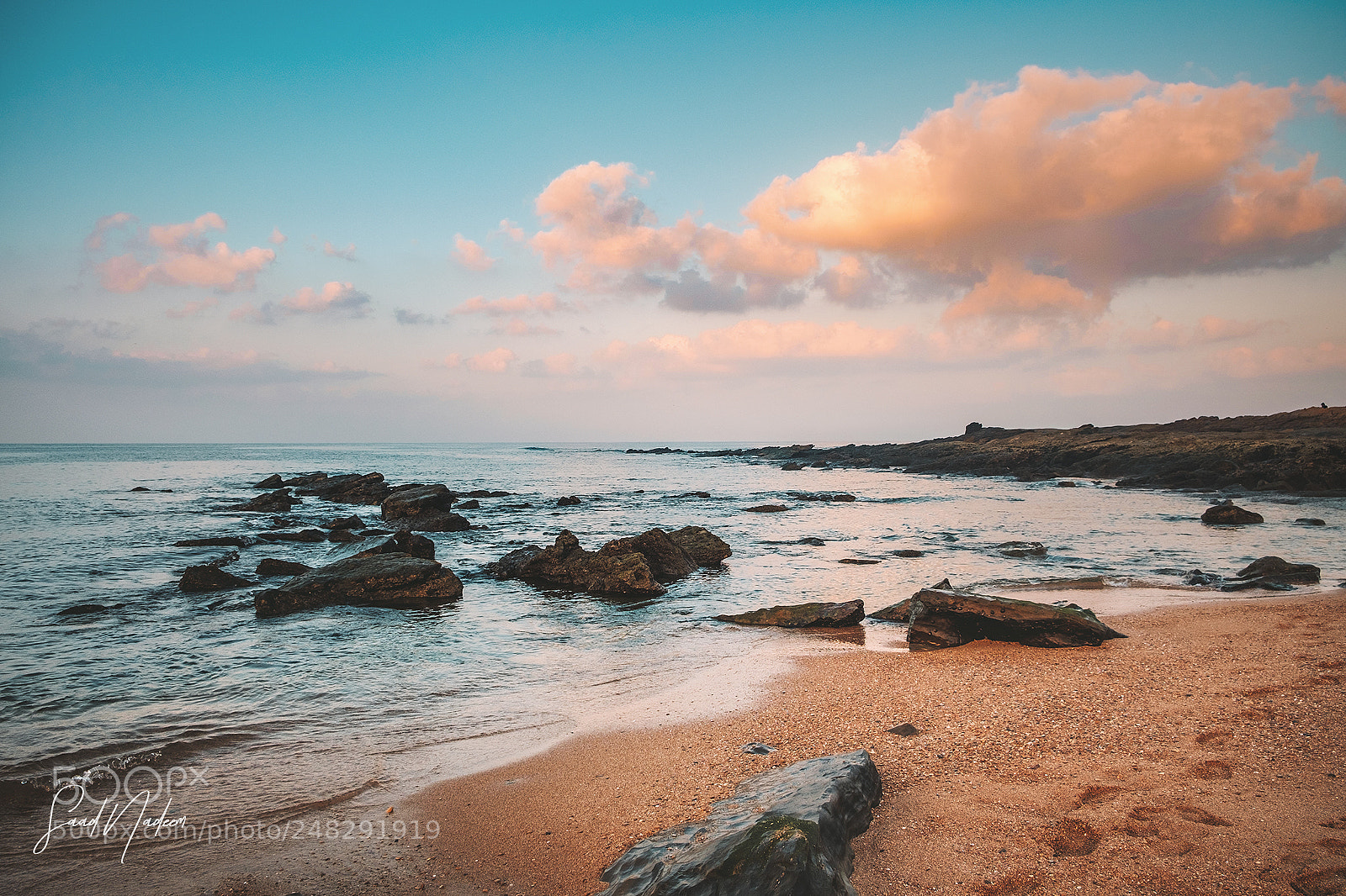 Fujifilm X-T10 sample photo. Mubarak village beach, karachi photography