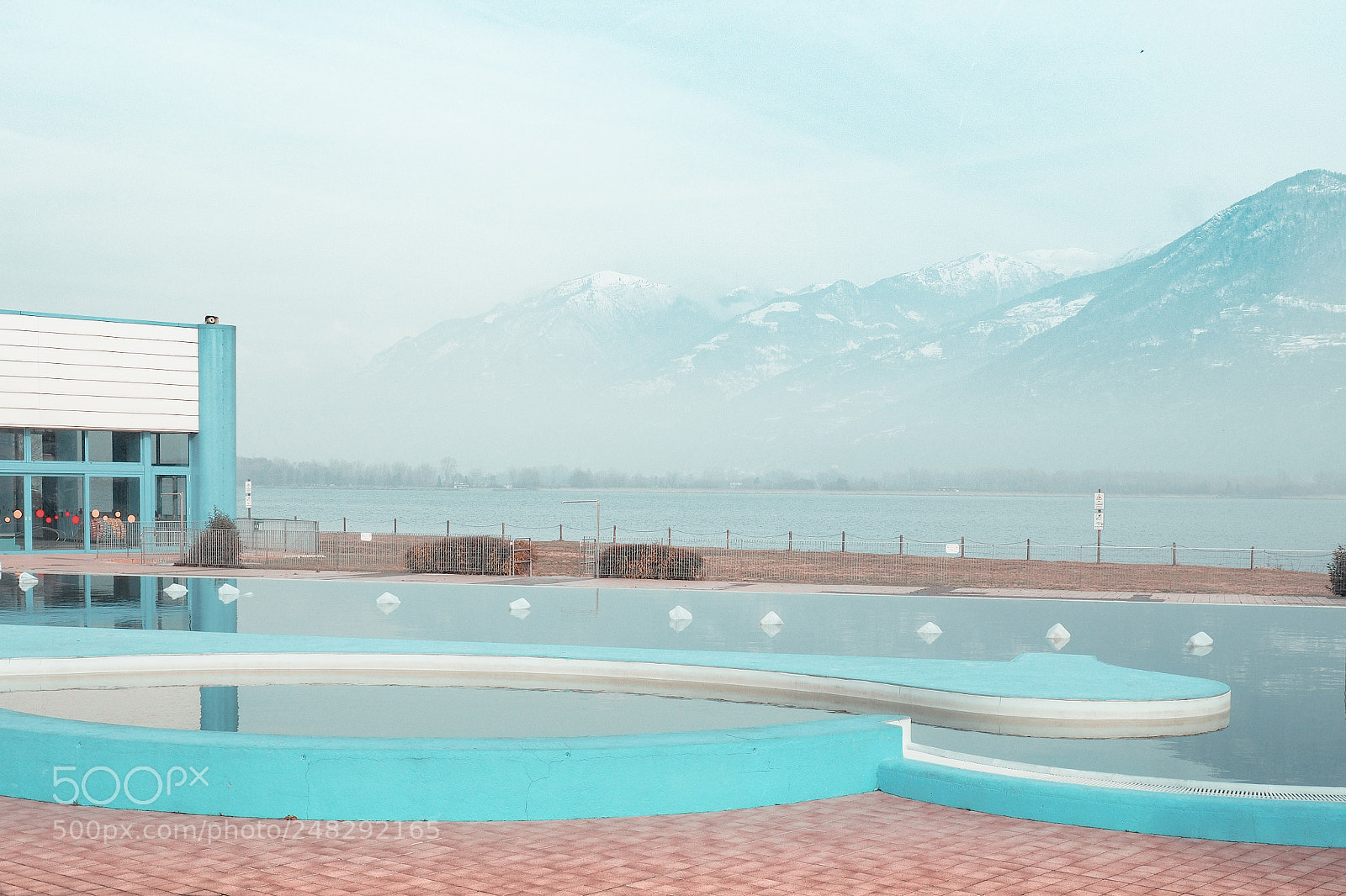 Olympus OM-D E-M10 II sample photo. Pools photography