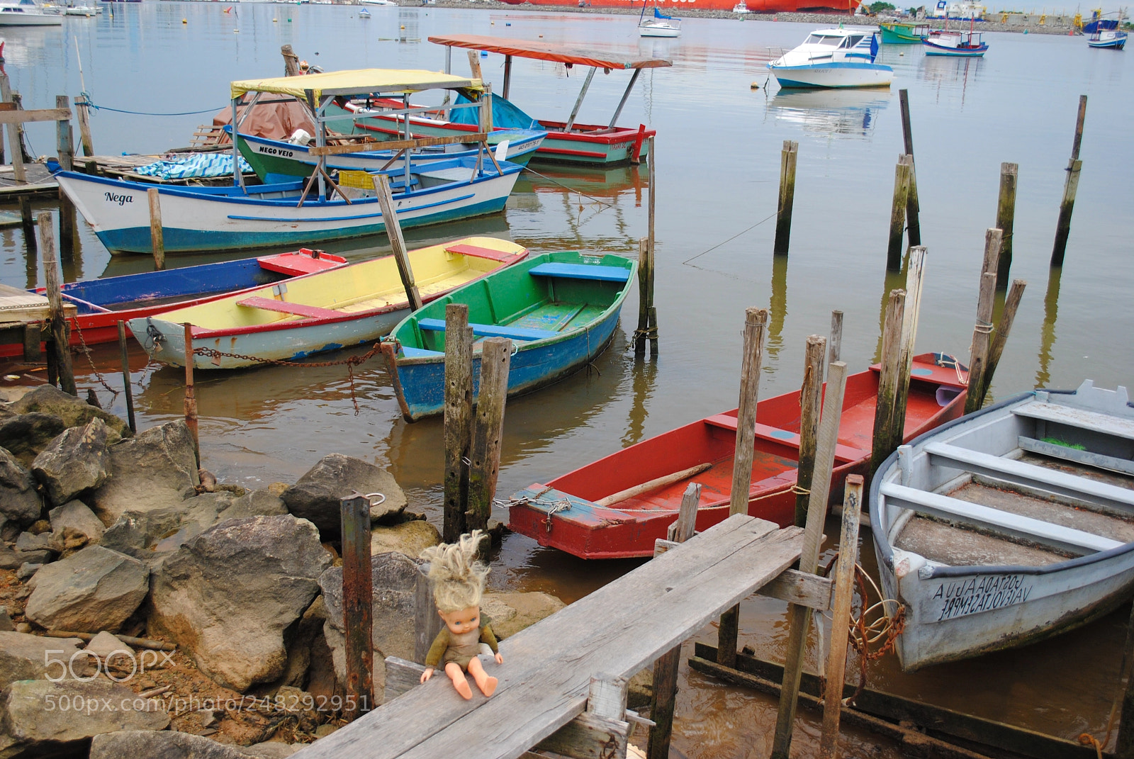 Nikon D3000 sample photo. Misplaced photography