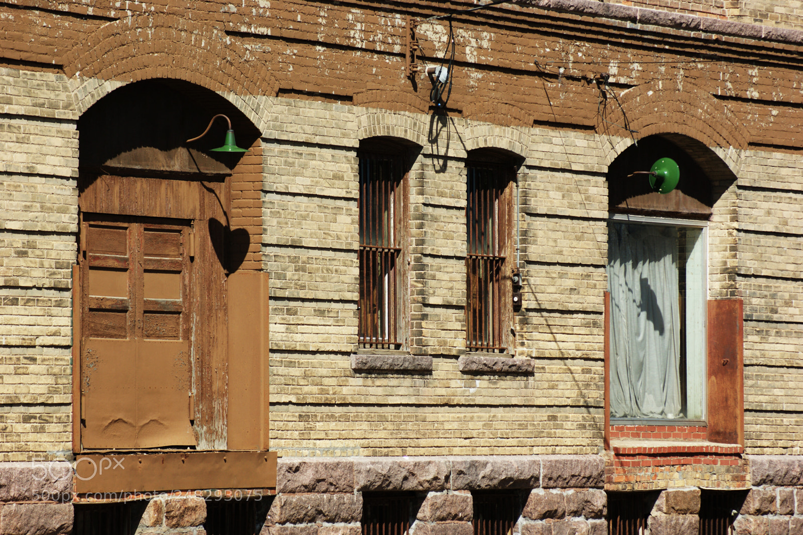 Sony Alpha DSLR-A350 sample photo. Building photography