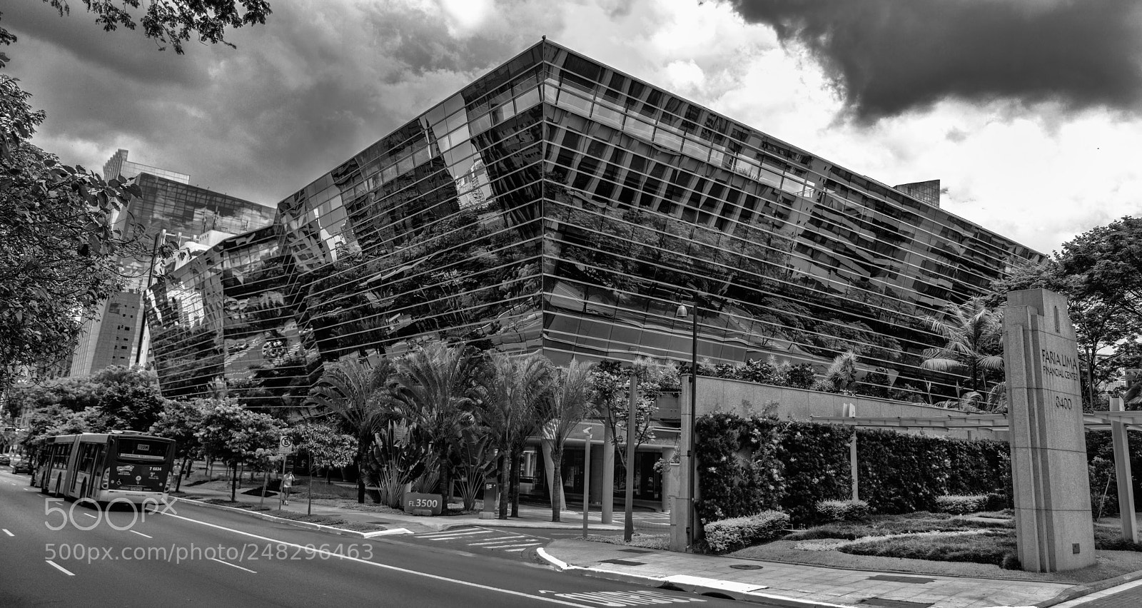 Canon EOS 750D (EOS Rebel T6i / EOS Kiss X8i) sample photo. Edifício itaú bba photography