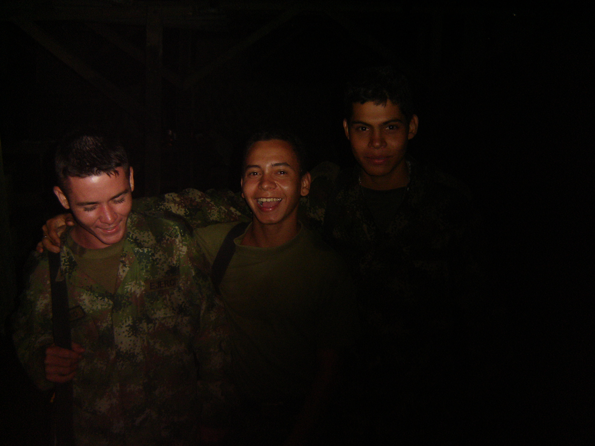 Sony DSC-P73 sample photo. Colombian combat kids photography