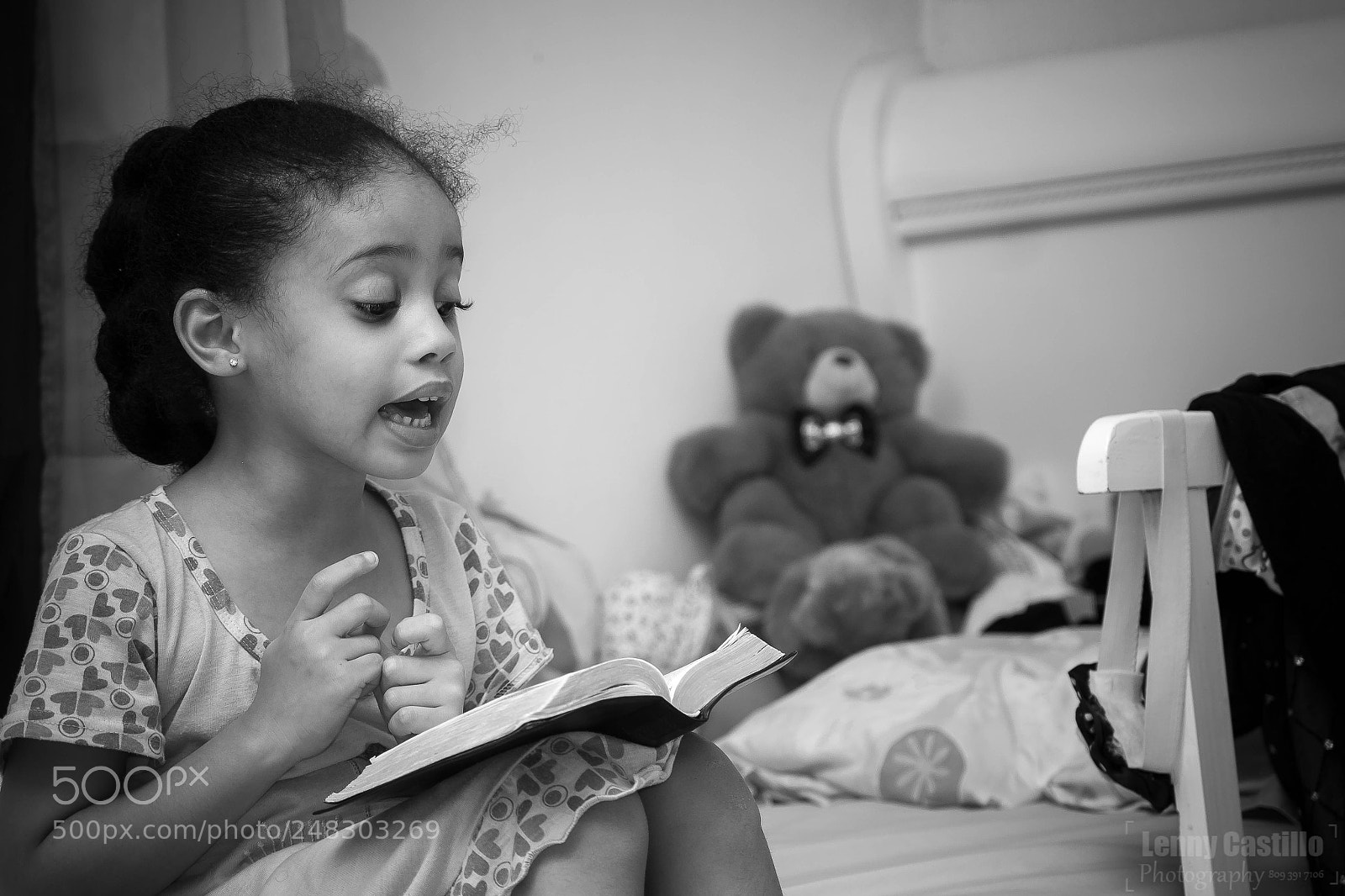 Nikon D3100 sample photo. Bible moment photography