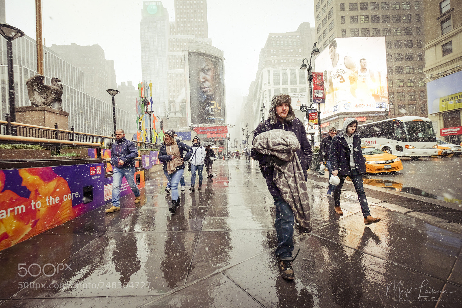 Fujifilm X-T10 sample photo. Snowy day in nyc photography