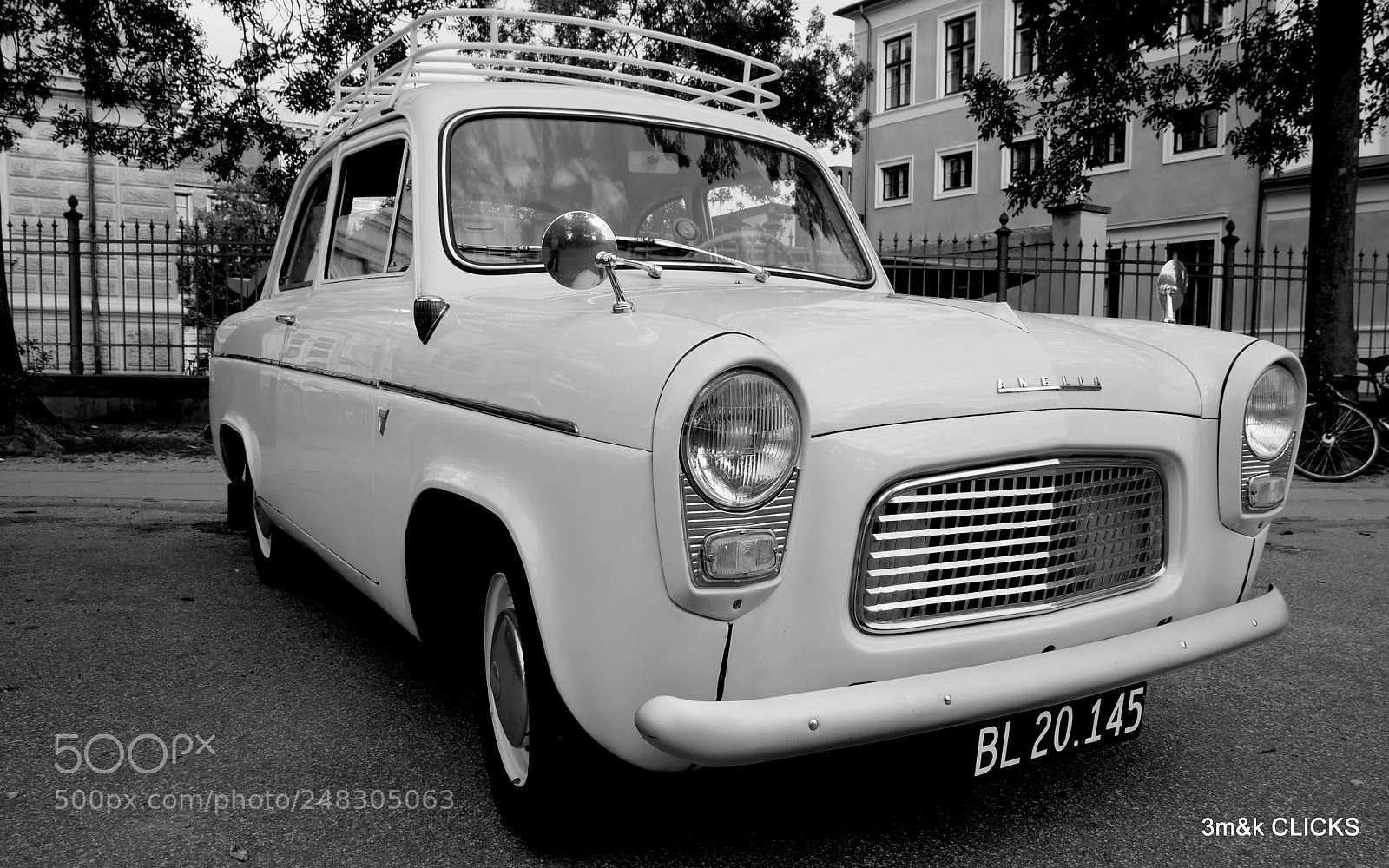 Panasonic Lumix DMC-G85 (Lumix DMC-G80) sample photo. Car... photography