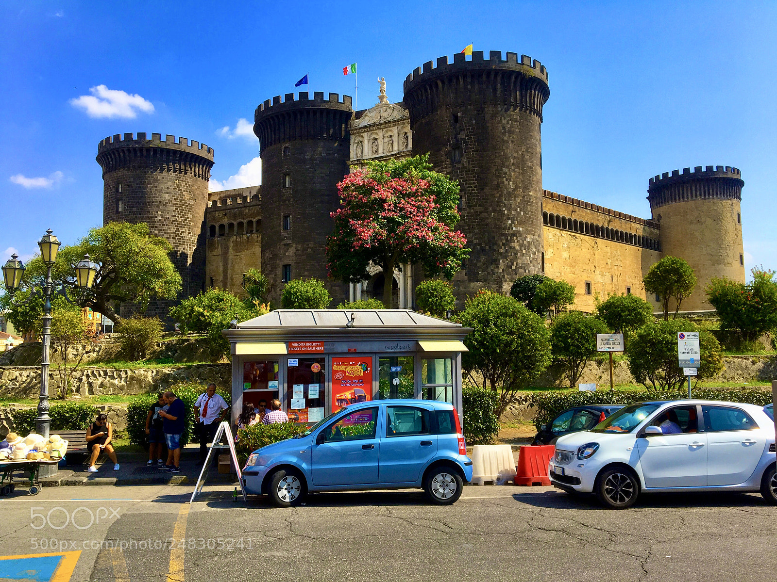 Apple iPhone 6s sample photo. Napoli-castel nuovo photography