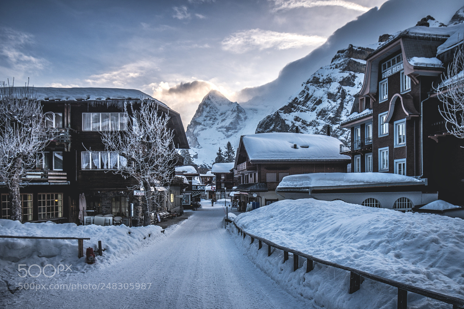 Fujifilm X-T2 sample photo. Mürren photography